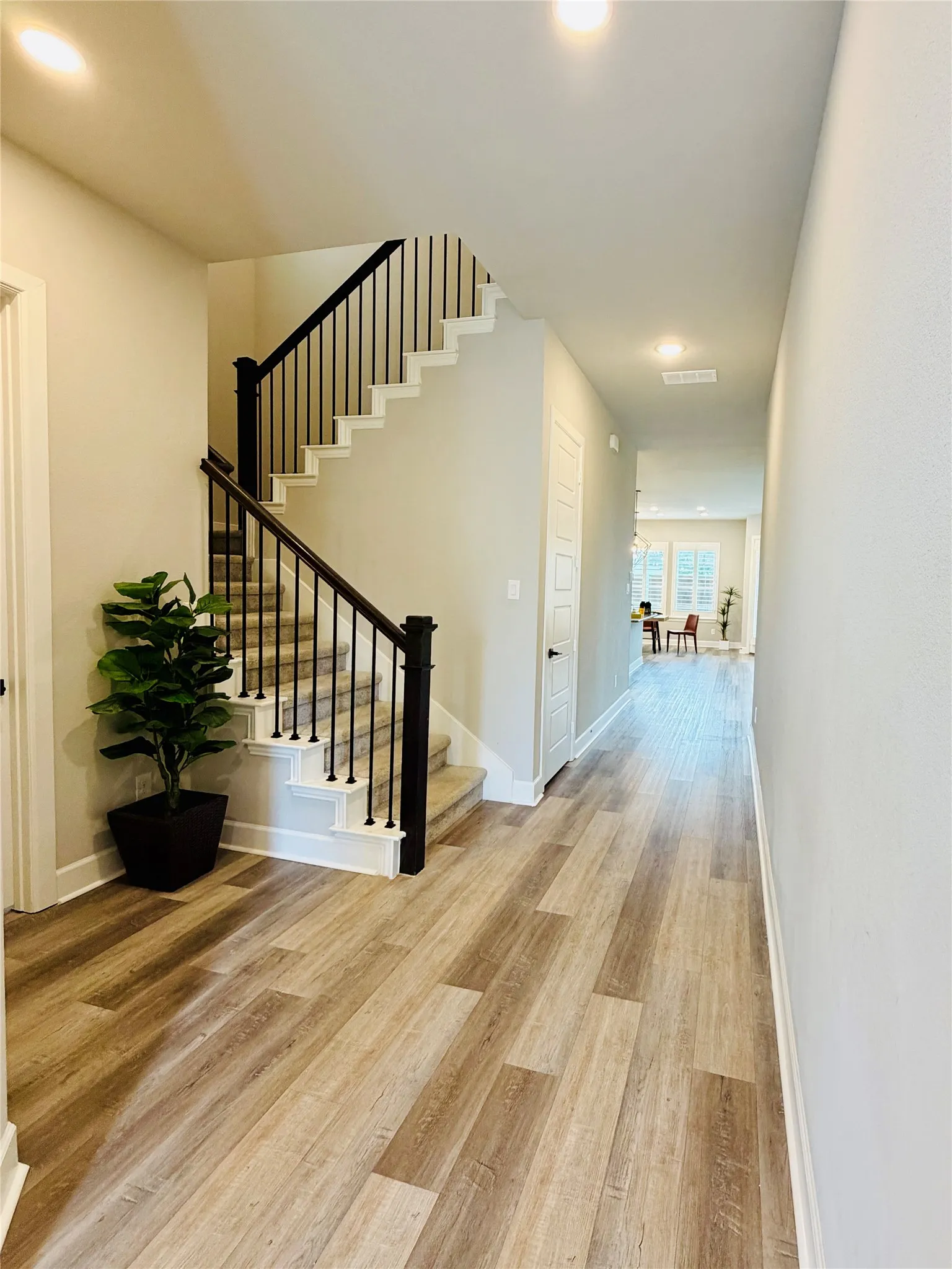 Single Family Residence For Rent in Dallas County , 3417 Rosebud Park Lane, Dallas, Texas 75229, 3 Bedroom, 3 Bathroom, 2 Garage spaces, 2,871 Sqft, built in 2021, mls#21389781, Real Estate Agent in Dallas, Homes For Rent in Dallas county, Homes For Rent in Dallas, Realtor in Dallas Texas, Real Estate Brokerage Independent Realty Texas, Luminita Cordes Realtor