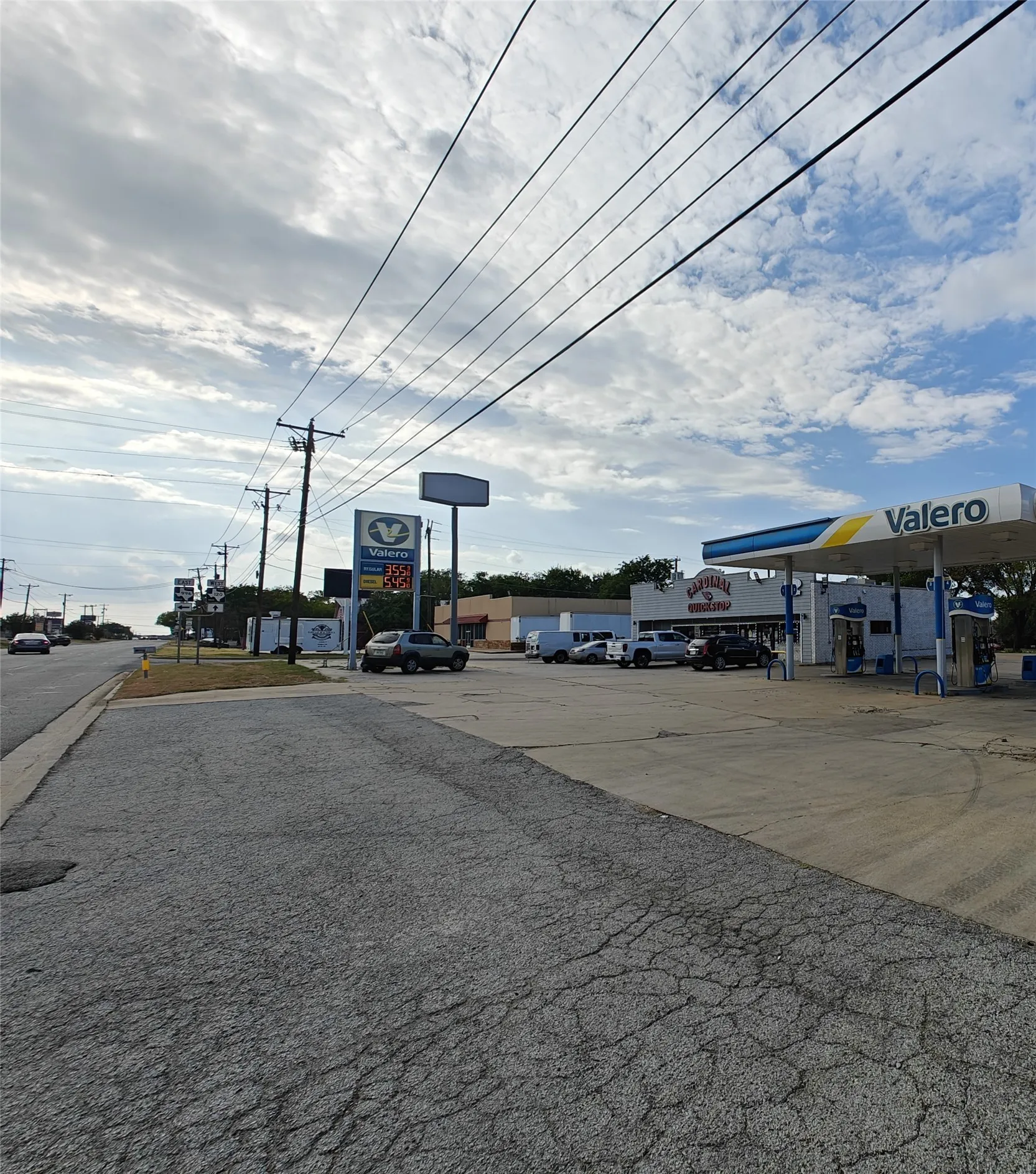 Business For Sale in Grayson County , 100 E FM 120, Pottsboro, Texas 75076, 0, 0, Garage spaces, 0 Sqft, built in 1990, mls#21389609, Real Estate Agent in Pottsboro, Homes For Sale in Grayson county, Homes For Sale in Pottsboro, Realtor in Pottsboro Texas, Real Estate Brokerage Independent Realty Texas, Luminita Cordes Realtor