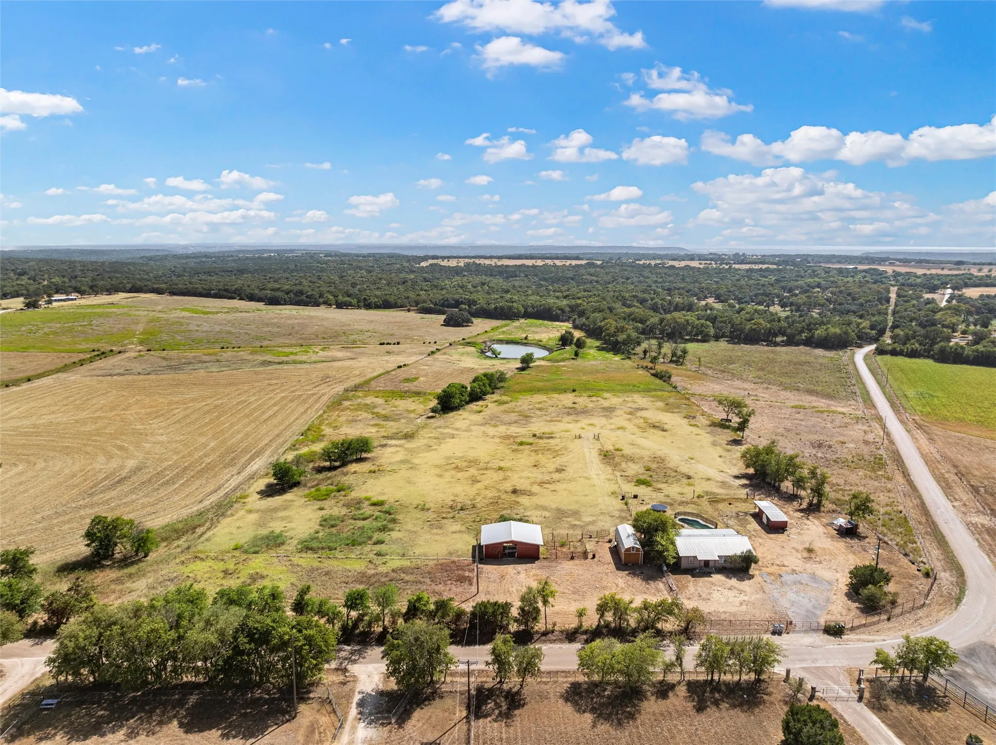 Single Family Residence For Sale in Coryell County , 3370 County Road 303, Oglesby, Texas 76561, 3 Bedroom, 2 Bathroom, Garage spaces, 1,172 Sqft, built in 1985, mls#21389743, Real Estate Agent in Oglesby, Homes For Sale in Coryell county, Homes For Sale in Oglesby, Realtor in Oglesby Texas, Real Estate Brokerage Independent Realty Texas, Luminita Cordes Realtor