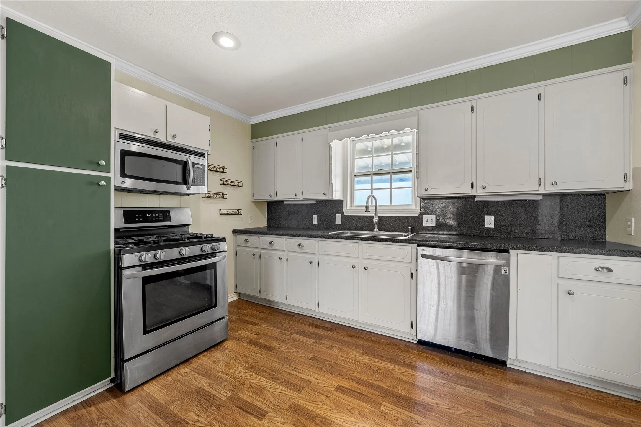 Single Family Residence For Sale in Coryell County , 3370 County Road 303, Oglesby, Texas 76561, 3 Bedroom, 2 Bathroom, Garage spaces, 1,172 Sqft, built in 1985, mls#21389743, Real Estate Agent in Oglesby, Homes For Sale in Coryell county, Homes For Sale in Oglesby, Realtor in Oglesby Texas, Real Estate Brokerage Independent Realty Texas, Luminita Cordes Realtor