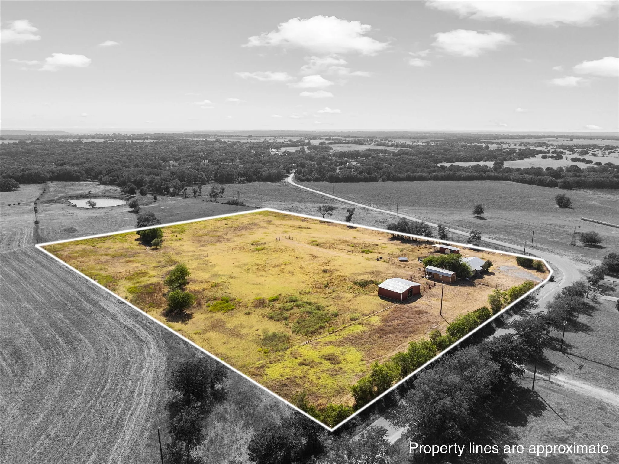 Single Family Residence For Sale in Coryell County , 3370 County Road 303, Oglesby, Texas 76561, 3 Bedroom, 2 Bathroom, Garage spaces, 1,172 Sqft, built in 1985, mls#21389743, Real Estate Agent in Oglesby, Homes For Sale in Coryell county, Homes For Sale in Oglesby, Realtor in Oglesby Texas, Real Estate Brokerage Independent Realty Texas, Luminita Cordes Realtor