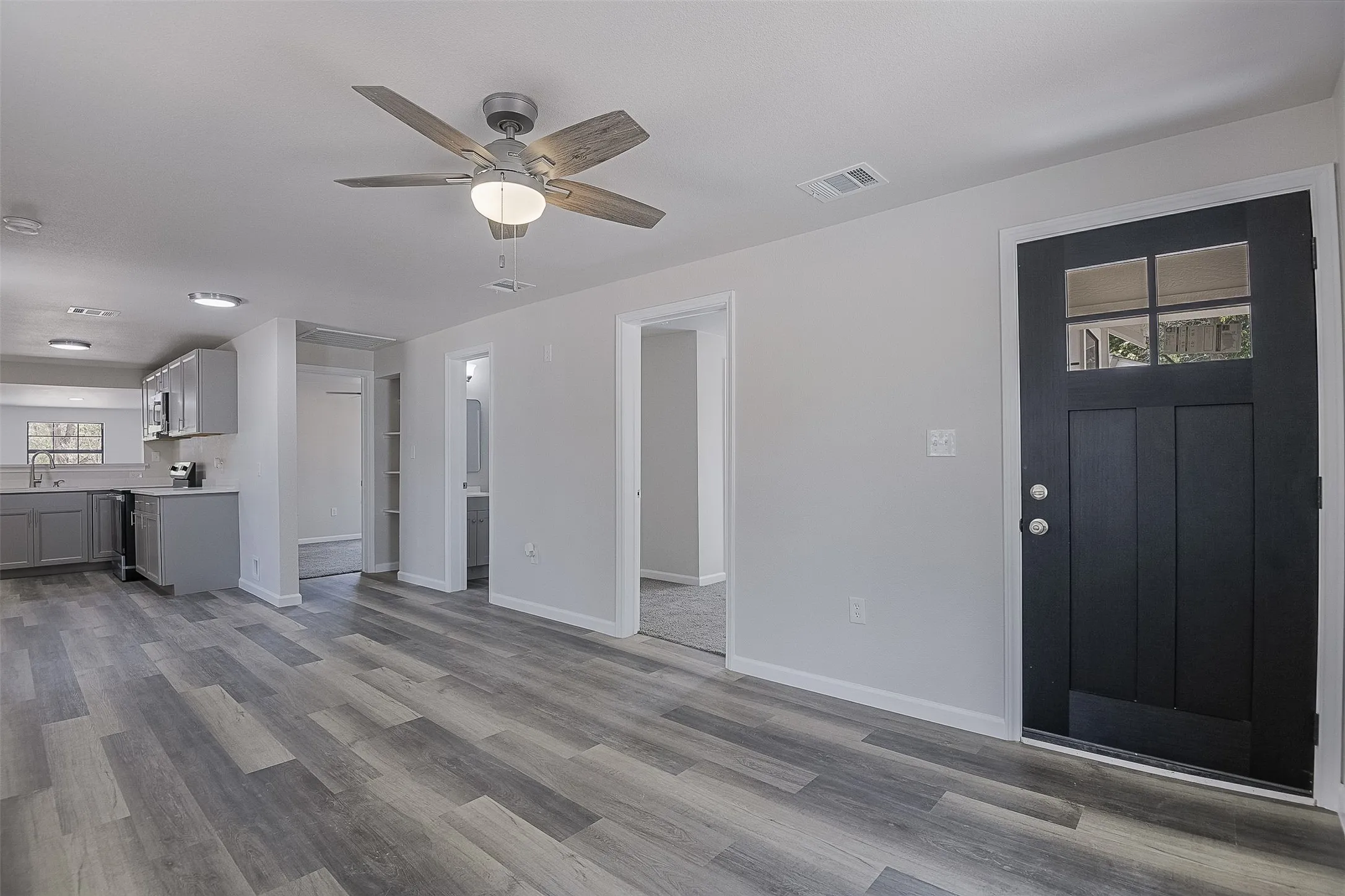 Single Family Residence For Sale in Kaufman County , 1108 N Catherine Street, Terrell, Texas 75160, 2 Bedroom, 1 Bathroom, 1 Garage spaces, 740 Sqft, built in 1970, mls#21389617, Real Estate Agent in Terrell, Homes For Sale in Kaufman county, Homes For Sale in Terrell, Realtor in Terrell Texas, Real Estate Brokerage Independent Realty Texas, Luminita Cordes Realtor
