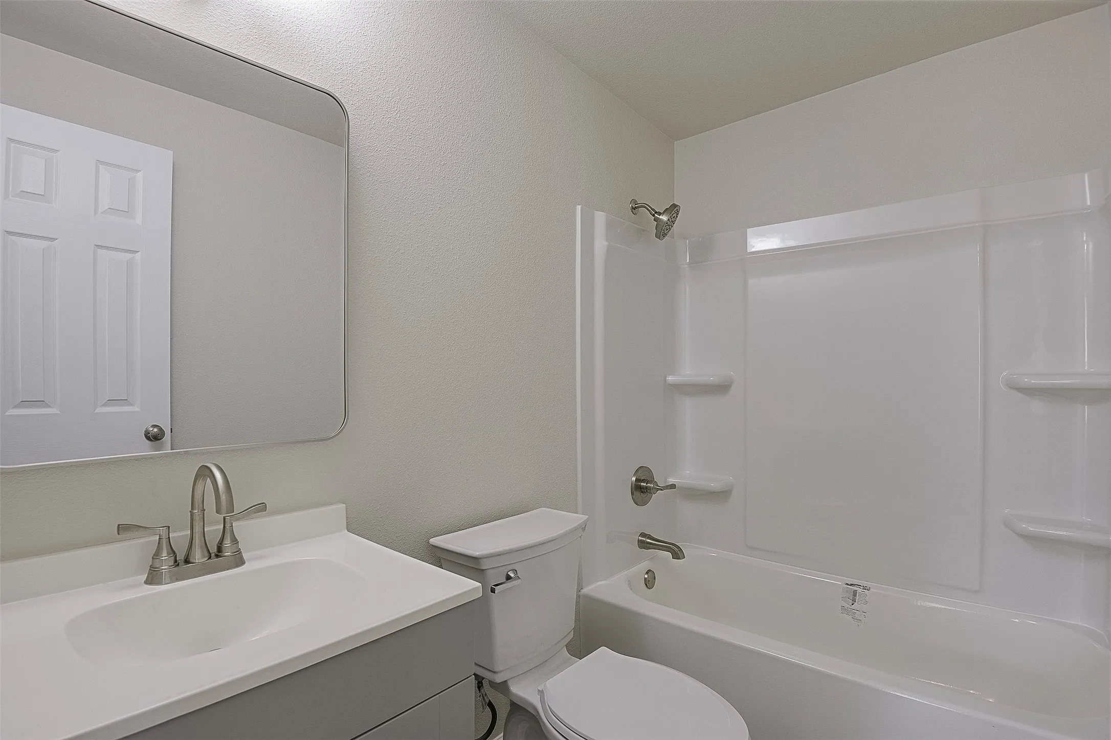 Single Family Residence For Sale in Kaufman County , 1108 N Catherine Street, Terrell, Texas 75160, 2 Bedroom, 1 Bathroom, 1 Garage spaces, 740 Sqft, built in 1970, mls#21389617, Real Estate Agent in Terrell, Homes For Sale in Kaufman county, Homes For Sale in Terrell, Realtor in Terrell Texas, Real Estate Brokerage Independent Realty Texas, Luminita Cordes Realtor
