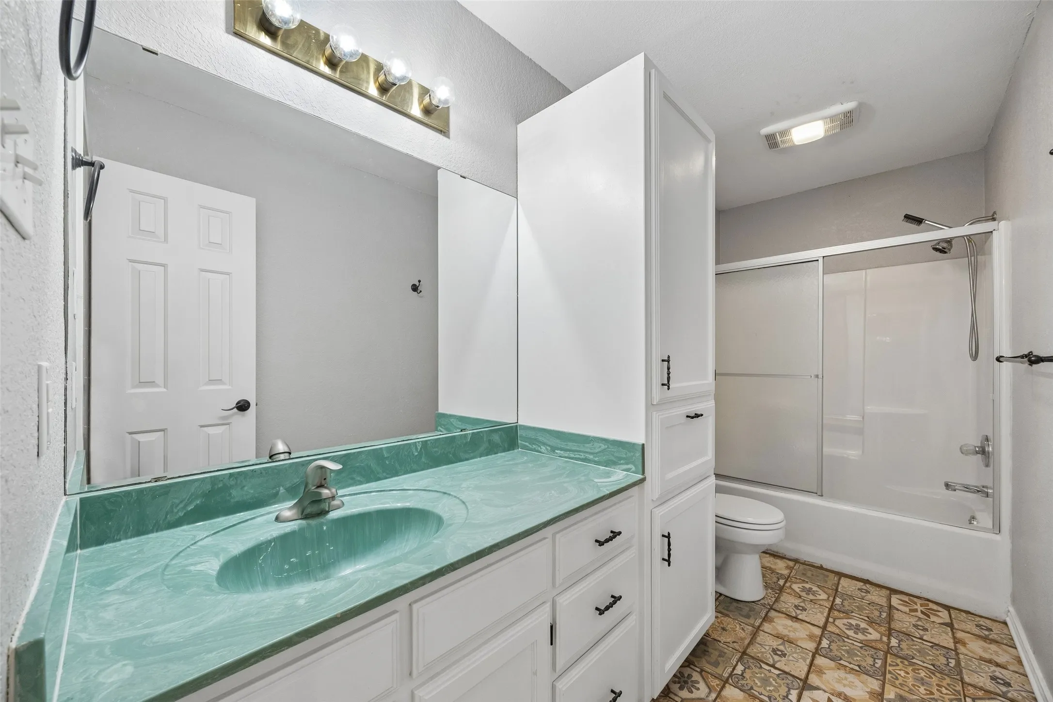Hall bath