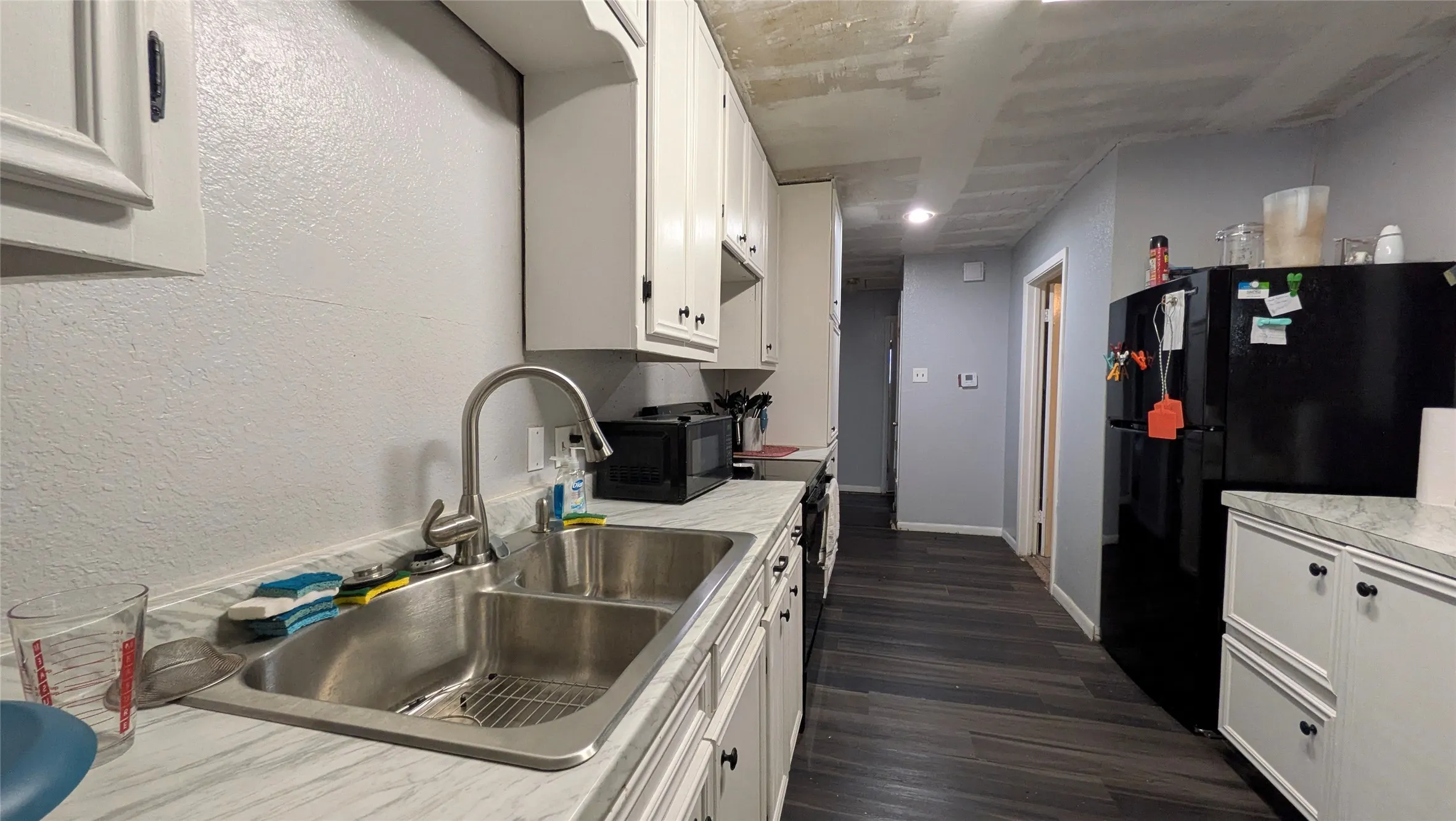 Single Family Residence For Sale in Mc Lennan County , 102 S Patricia Street, Lacy Lakeview, Texas 76705, 4 Bedroom, 2 Bathroom, Garage spaces, 1,902 Sqft, built in 1968, mls#21388971, Real Estate Agent in Lacy Lakeview, Homes For Sale in Mc Lennan county, Homes For Sale in Lacy Lakeview, Realtor in Lacy Lakeview Texas, Real Estate Brokerage Independent Realty Texas, Luminita Cordes Realtor