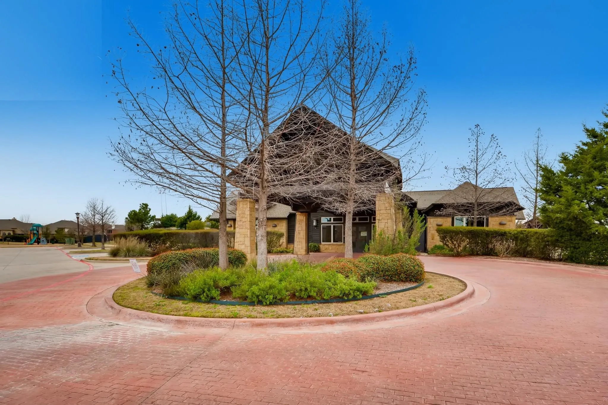 Single Family Residence For Sale in Tarrant County , 404 Sagewood Court, Keller, Texas 76248, 5 Bedroom, 4 Bathroom, 2 Garage spaces, 3,549 Sqft, built in 2008, mls#21389790, Real Estate Agent in Keller, Homes For Sale in Tarrant county, Homes For Sale in Keller, Realtor in Keller Texas, Real Estate Brokerage Independent Realty Texas, Luminita Cordes Realtor
