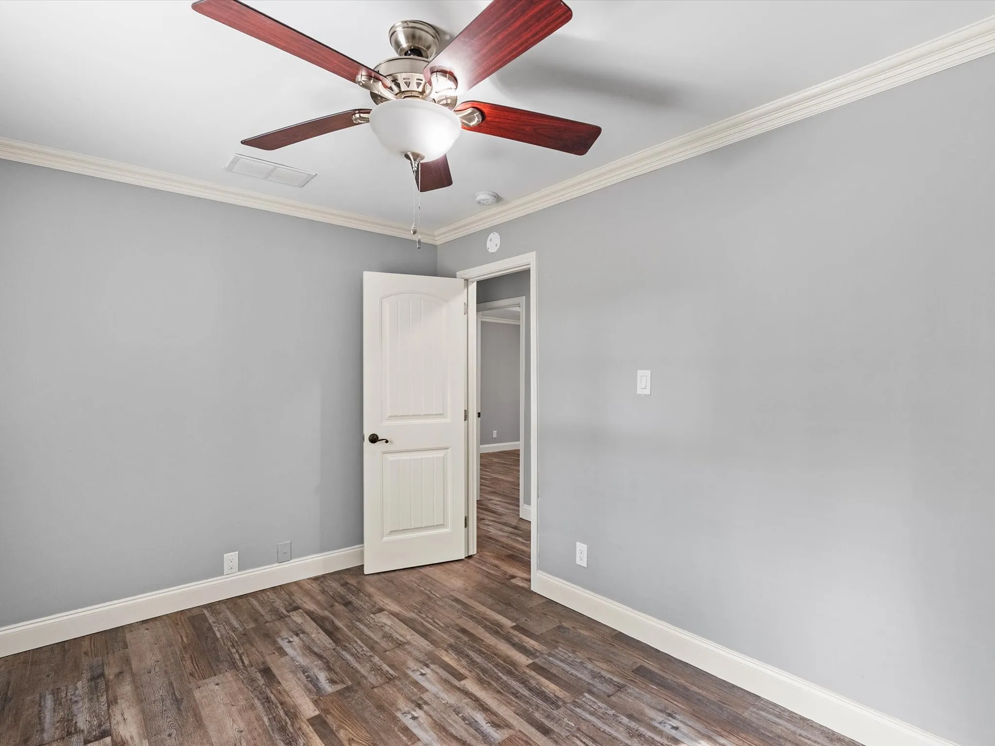 Single Family Residence For Sale in Fannin County , 1622 Fm 815, Trenton, Texas 75490, 3 Bedroom, 2 Bathroom, Garage spaces, 1,120 Sqft, built in 1983, mls#21389792, Real Estate Agent in Trenton, Homes For Sale in Fannin county, Homes For Sale in Trenton, Realtor in Trenton Texas, Real Estate Brokerage Independent Realty Texas, Luminita Cordes Realtor