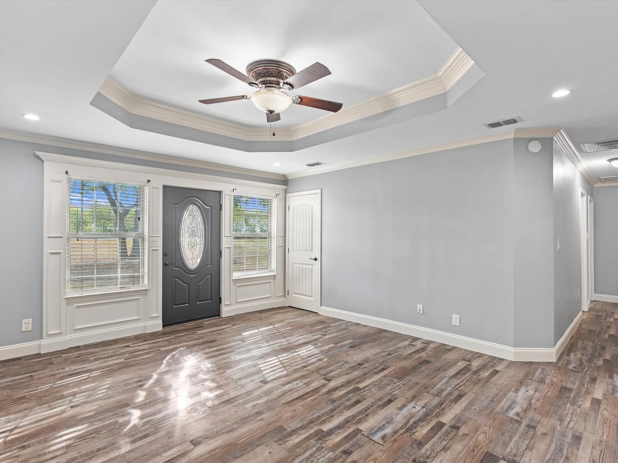 Single Family Residence For Sale in Fannin County , 1622 Fm 815, Trenton, Texas 75490, 3 Bedroom, 2 Bathroom, Garage spaces, 1,120 Sqft, built in 1983, mls#21389792, Real Estate Agent in Trenton, Homes For Sale in Fannin county, Homes For Sale in Trenton, Realtor in Trenton Texas, Real Estate Brokerage Independent Realty Texas, Luminita Cordes Realtor