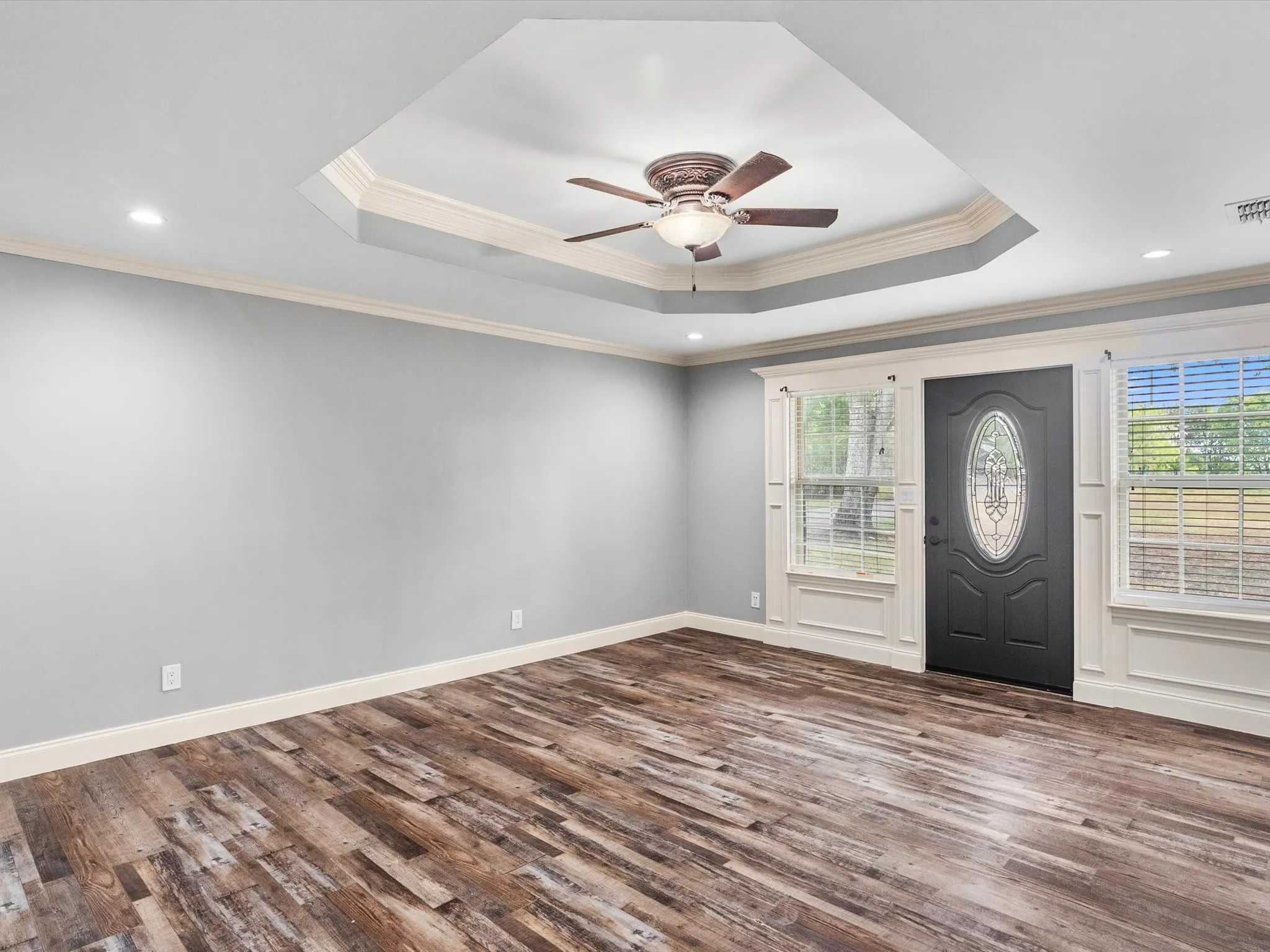 Single Family Residence For Sale in Fannin County , 1622 Fm 815, Trenton, Texas 75490, 3 Bedroom, 2 Bathroom, Garage spaces, 1,120 Sqft, built in 1983, mls#21389792, Real Estate Agent in Trenton, Homes For Sale in Fannin county, Homes For Sale in Trenton, Realtor in Trenton Texas, Real Estate Brokerage Independent Realty Texas, Luminita Cordes Realtor
