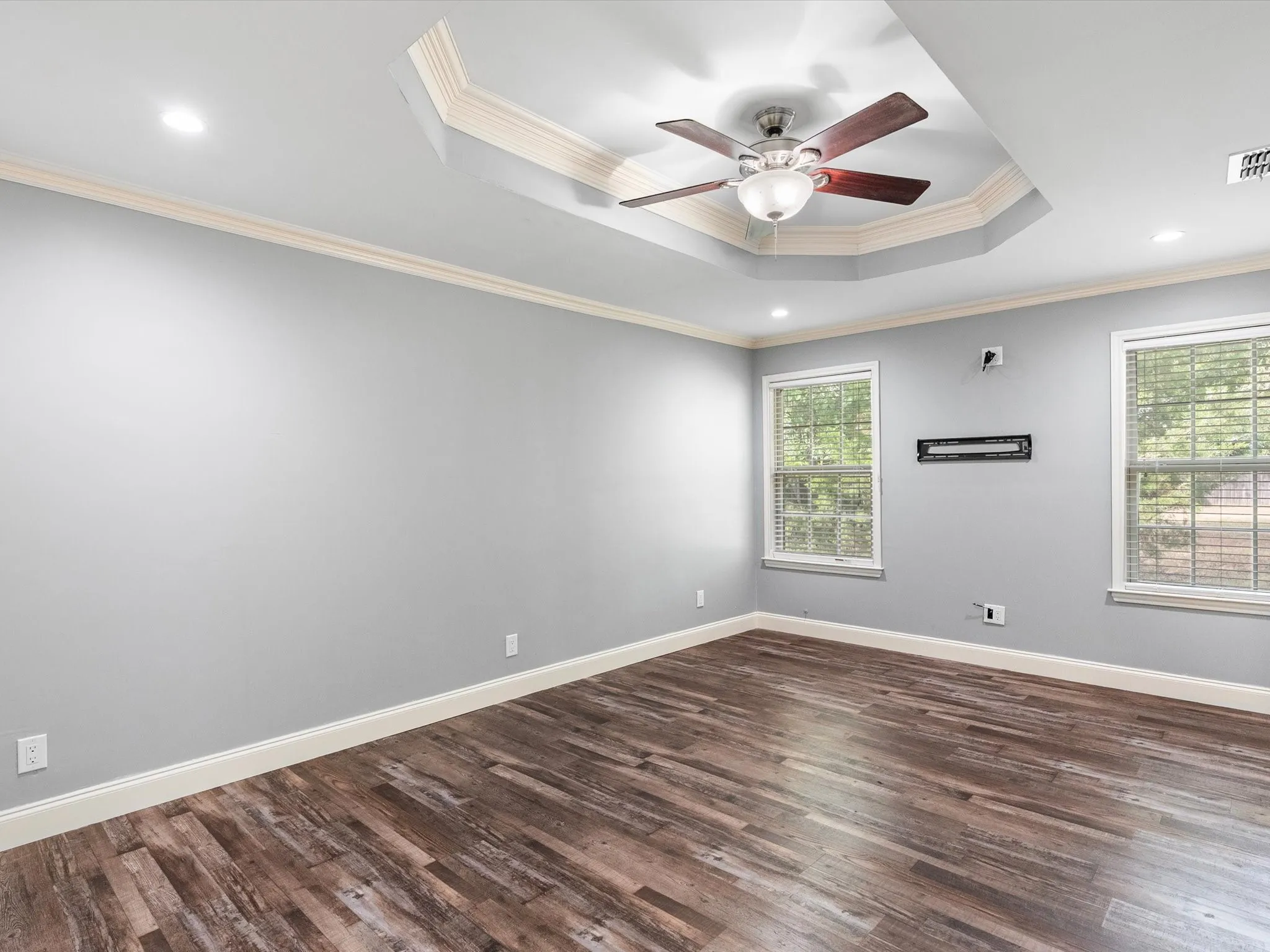 Single Family Residence For Sale in Fannin County , 1622 Fm 815, Trenton, Texas 75490, 3 Bedroom, 2 Bathroom, Garage spaces, 1,120 Sqft, built in 1983, mls#21389792, Real Estate Agent in Trenton, Homes For Sale in Fannin county, Homes For Sale in Trenton, Realtor in Trenton Texas, Real Estate Brokerage Independent Realty Texas, Luminita Cordes Realtor