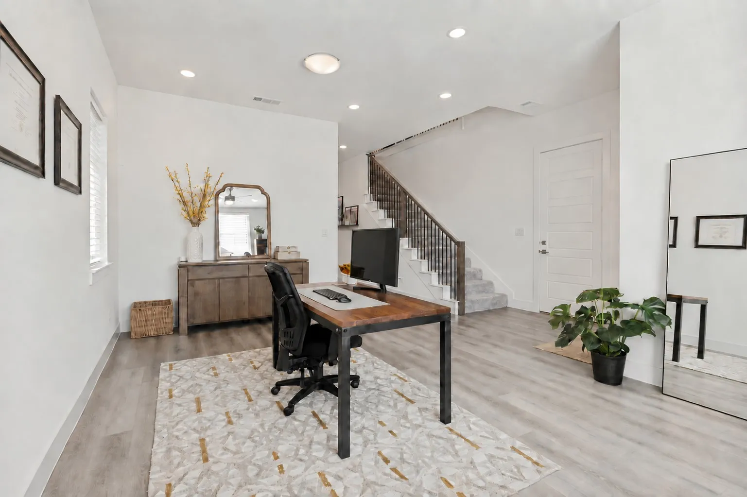Single Family Residence For Sale in Dallas County , 916 Banyan Tree Lane, Richardson, Texas 75081, 5 Bedroom, 4 Bathroom, 2 Garage spaces, 3,568 Sqft, built in 2021, mls#21383366, Real Estate Agent in Richardson, Homes For Sale in Dallas county, Homes For Sale in Richardson, Realtor in Richardson Texas, Real Estate Brokerage Independent Realty Texas, Luminita Cordes Realtor