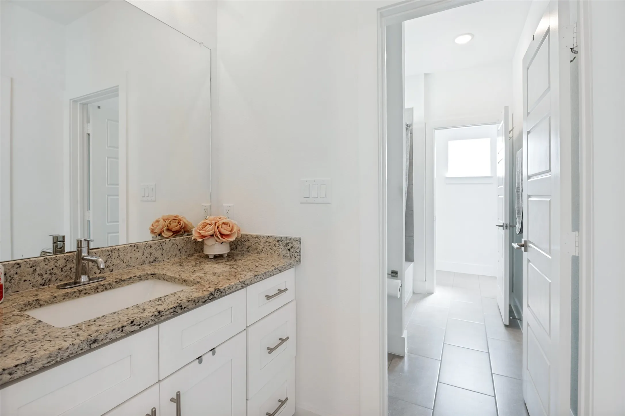 Single Family Residence For Sale in Dallas County , 916 Banyan Tree Lane, Richardson, Texas 75081, 5 Bedroom, 4 Bathroom, 2 Garage spaces, 3,568 Sqft, built in 2021, mls#21383366, Real Estate Agent in Richardson, Homes For Sale in Dallas county, Homes For Sale in Richardson, Realtor in Richardson Texas, Real Estate Brokerage Independent Realty Texas, Luminita Cordes Realtor