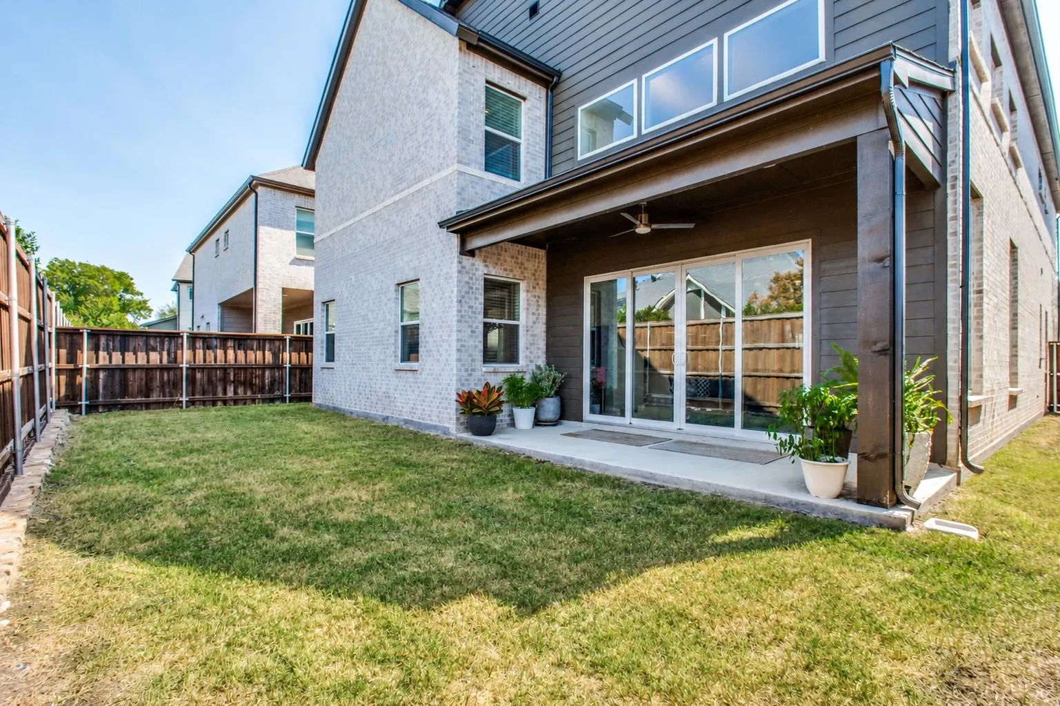 Single Family Residence For Sale in Dallas County , 916 Banyan Tree Lane, Richardson, Texas 75081, 5 Bedroom, 4 Bathroom, 2 Garage spaces, 3,568 Sqft, built in 2021, mls#21383366, Real Estate Agent in Richardson, Homes For Sale in Dallas county, Homes For Sale in Richardson, Realtor in Richardson Texas, Real Estate Brokerage Independent Realty Texas, Luminita Cordes Realtor