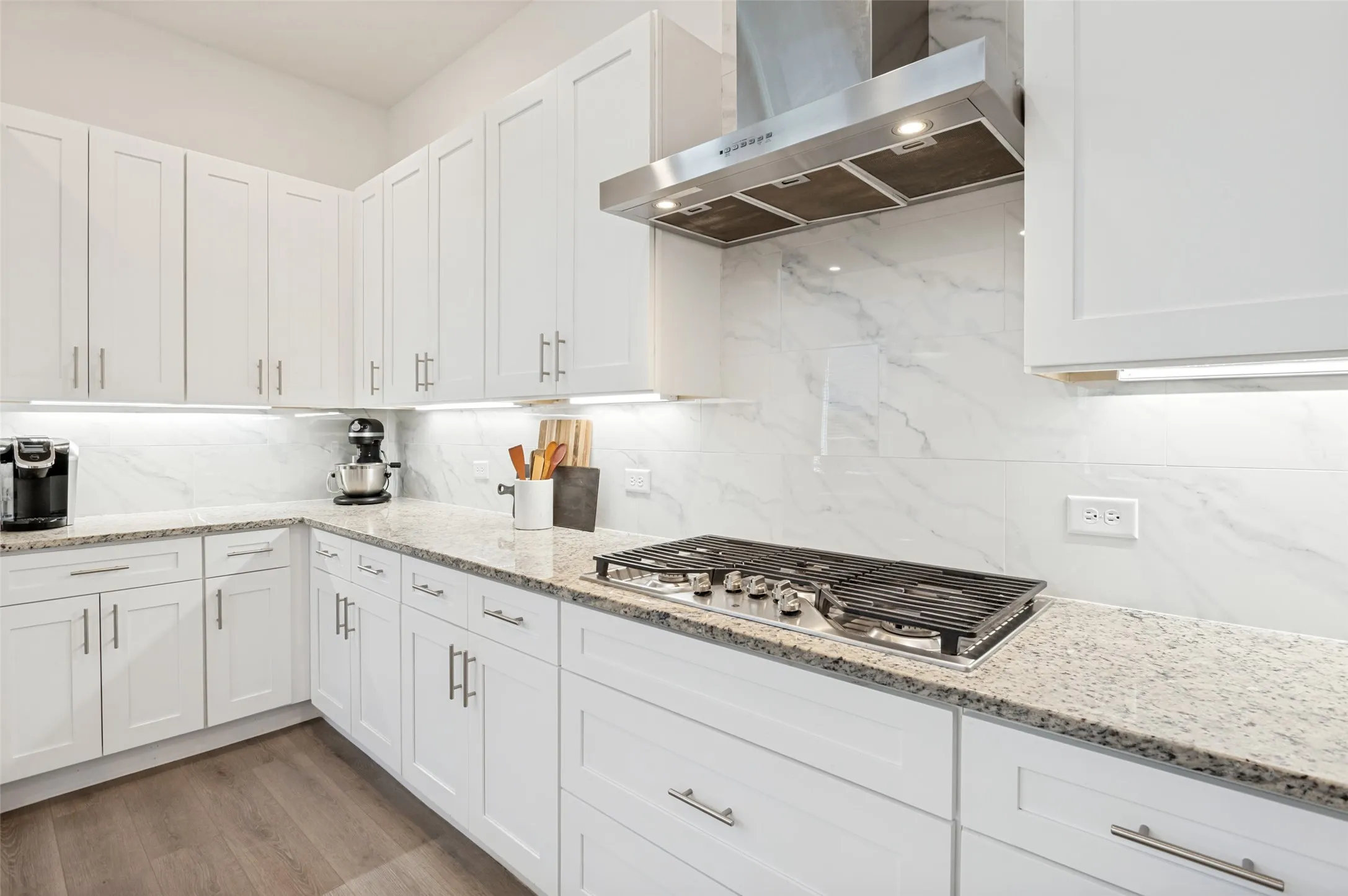 Single Family Residence For Sale in Dallas County , 916 Banyan Tree Lane, Richardson, Texas 75081, 5 Bedroom, 4 Bathroom, 2 Garage spaces, 3,568 Sqft, built in 2021, mls#21383366, Real Estate Agent in Richardson, Homes For Sale in Dallas county, Homes For Sale in Richardson, Realtor in Richardson Texas, Real Estate Brokerage Independent Realty Texas, Luminita Cordes Realtor