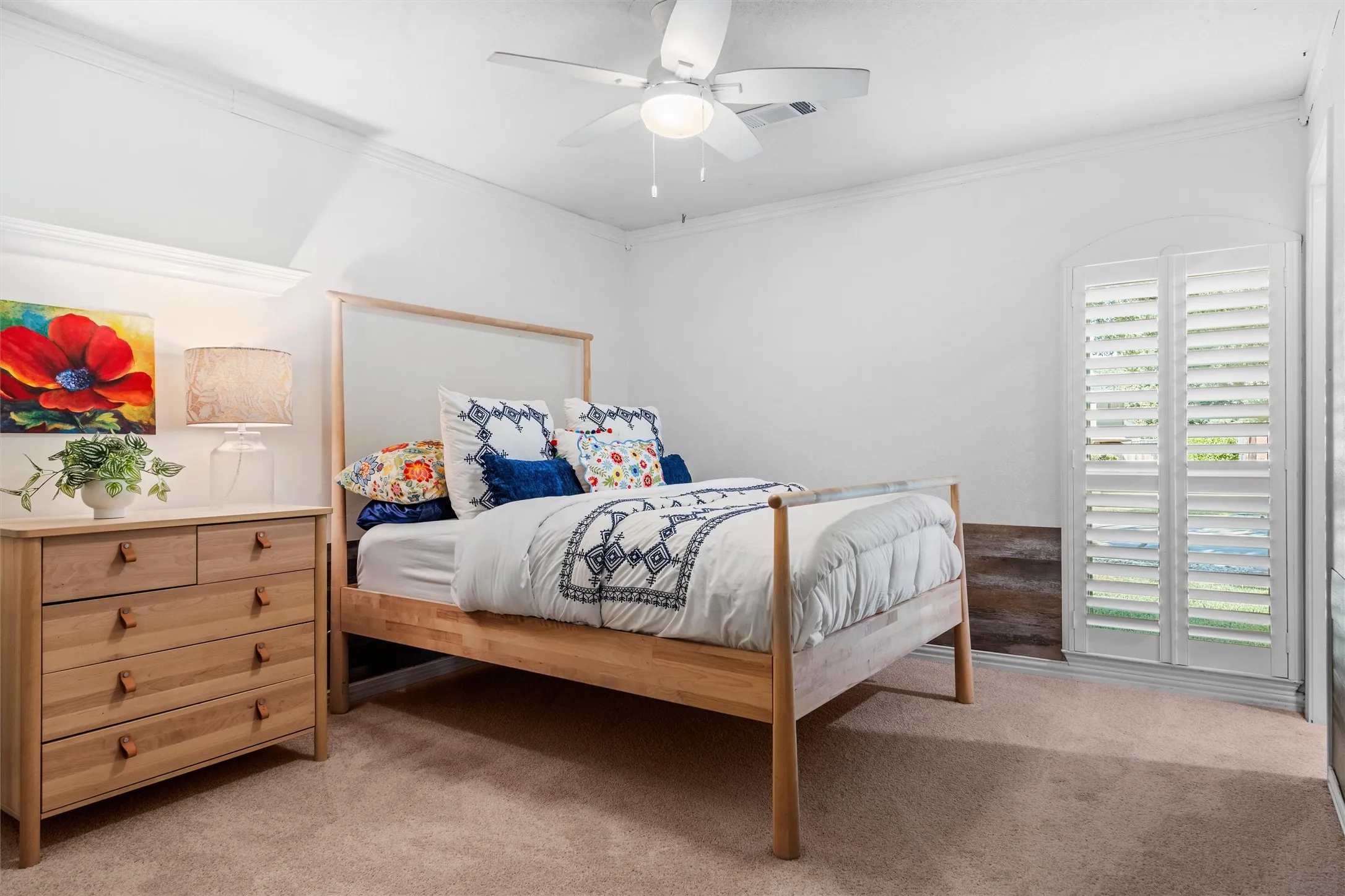 Single Family Residence For Sale in Tarrant County , 1022 Chasemore Drive, Mansfield, Texas 76063, 4 Bedroom, 3 Bathroom, 2 Garage spaces, 2,786 Sqft, built in 1984, mls#21375089, Real Estate Agent in Mansfield, Homes For Sale in Tarrant county, Homes For Sale in Mansfield, Realtor in Mansfield Texas, Real Estate Brokerage Independent Realty Texas, Luminita Cordes Realtor