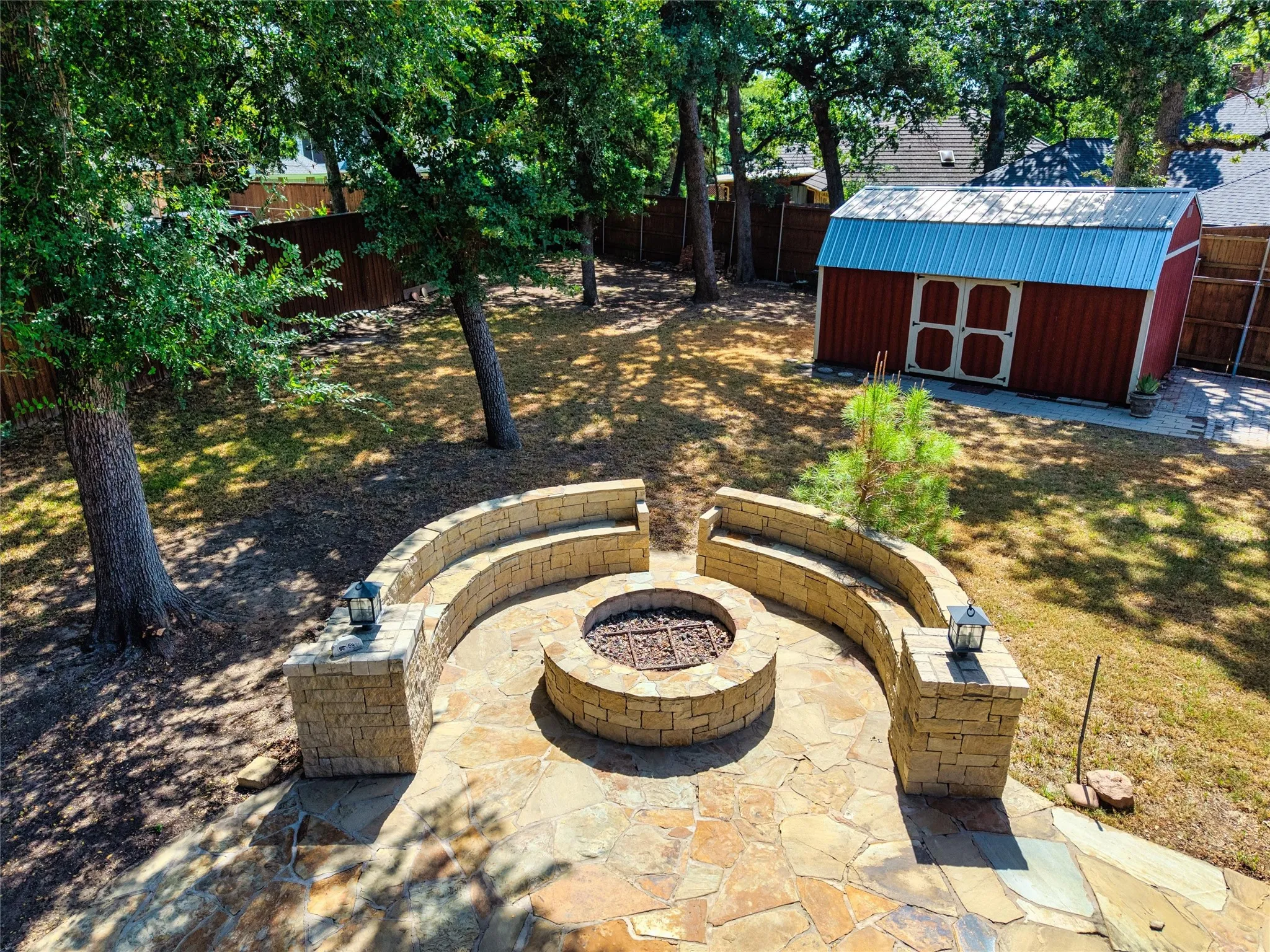 Single Family Residence For Sale in Tarrant County , 1022 Chasemore Drive, Mansfield, Texas 76063, 4 Bedroom, 3 Bathroom, 2 Garage spaces, 2,786 Sqft, built in 1984, mls#21375089, Real Estate Agent in Mansfield, Homes For Sale in Tarrant county, Homes For Sale in Mansfield, Realtor in Mansfield Texas, Real Estate Brokerage Independent Realty Texas, Luminita Cordes Realtor