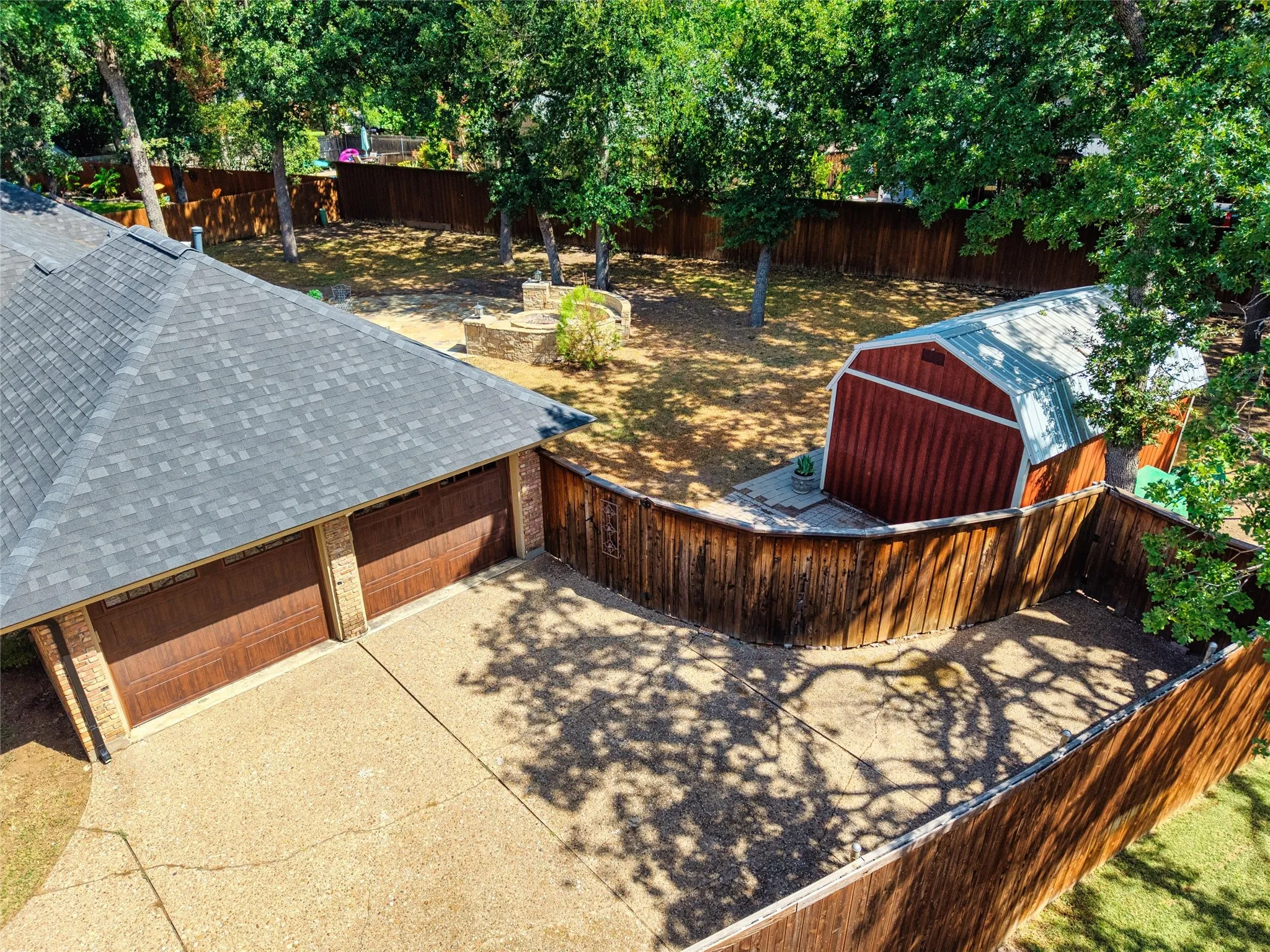 Single Family Residence For Sale in Tarrant County , 1022 Chasemore Drive, Mansfield, Texas 76063, 4 Bedroom, 3 Bathroom, 2 Garage spaces, 2,786 Sqft, built in 1984, mls#21375089, Real Estate Agent in Mansfield, Homes For Sale in Tarrant county, Homes For Sale in Mansfield, Realtor in Mansfield Texas, Real Estate Brokerage Independent Realty Texas, Luminita Cordes Realtor