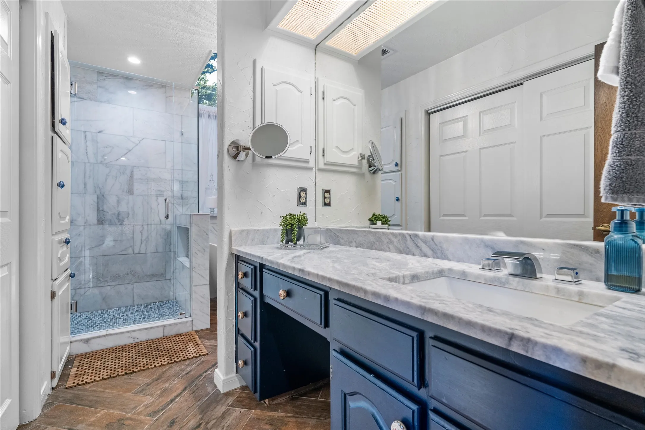Single Family Residence For Sale in Tarrant County , 1022 Chasemore Drive, Mansfield, Texas 76063, 4 Bedroom, 3 Bathroom, 2 Garage spaces, 2,786 Sqft, built in 1984, mls#21375089, Real Estate Agent in Mansfield, Homes For Sale in Tarrant county, Homes For Sale in Mansfield, Realtor in Mansfield Texas, Real Estate Brokerage Independent Realty Texas, Luminita Cordes Realtor