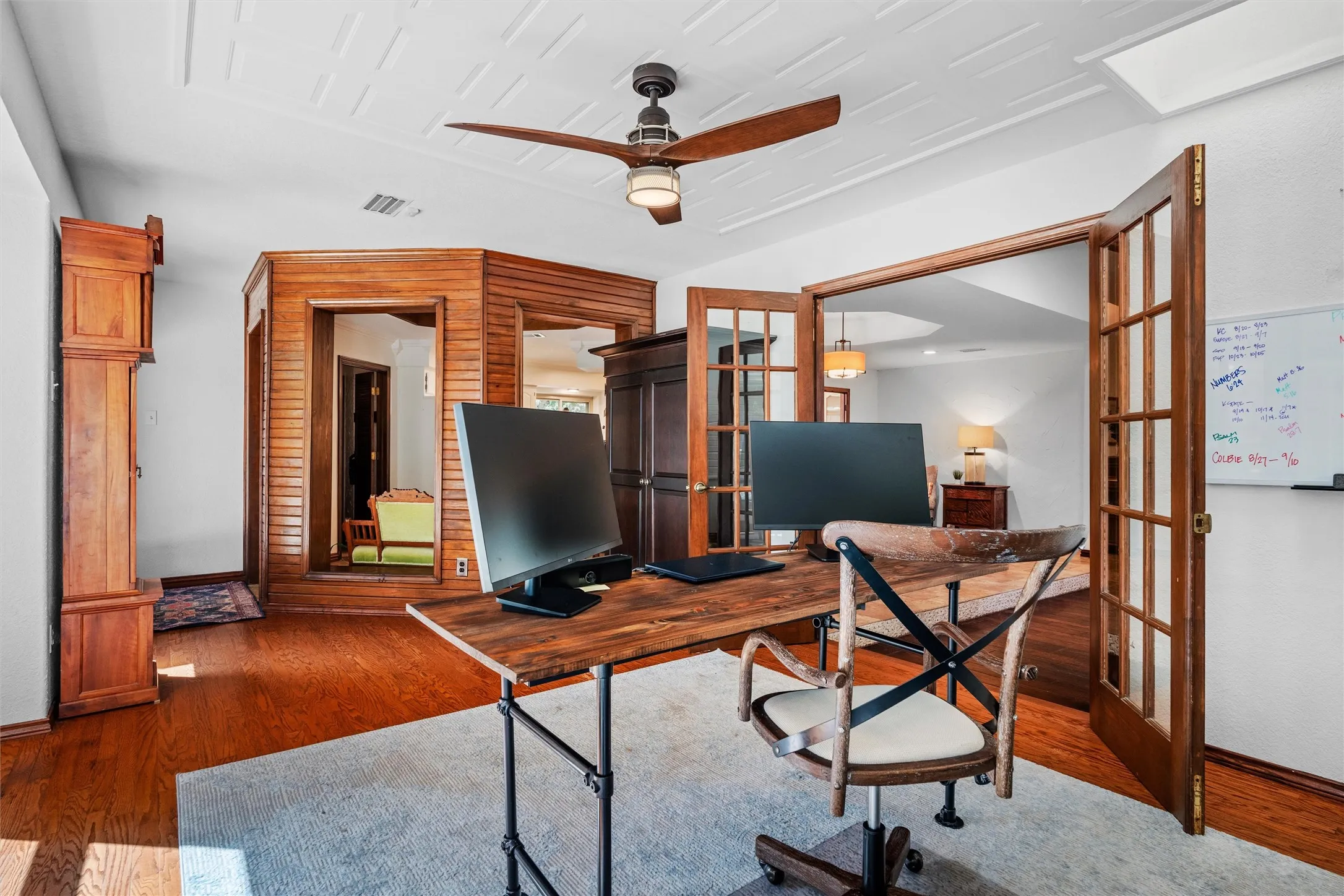 Single Family Residence For Sale in Tarrant County , 1022 Chasemore Drive, Mansfield, Texas 76063, 4 Bedroom, 3 Bathroom, 2 Garage spaces, 2,786 Sqft, built in 1984, mls#21375089, Real Estate Agent in Mansfield, Homes For Sale in Tarrant county, Homes For Sale in Mansfield, Realtor in Mansfield Texas, Real Estate Brokerage Independent Realty Texas, Luminita Cordes Realtor