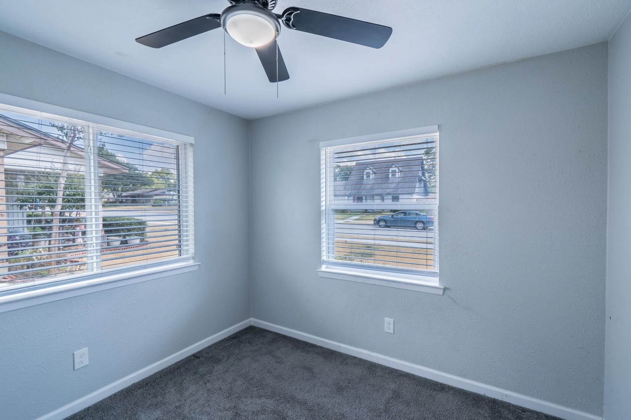 Single Family Residence For Sale in Dallas County , 1101 Tahoe Drive, Garland, Texas 75043, 3 Bedroom, 2 Bathroom, 1 Garage spaces, 1,257 Sqft, built in 1967, mls#21386511, Real Estate Agent in Garland, Homes For Sale in Dallas county, Homes For Sale in Garland, Realtor in Garland Texas, Real Estate Brokerage Independent Realty Texas, Luminita Cordes Realtor