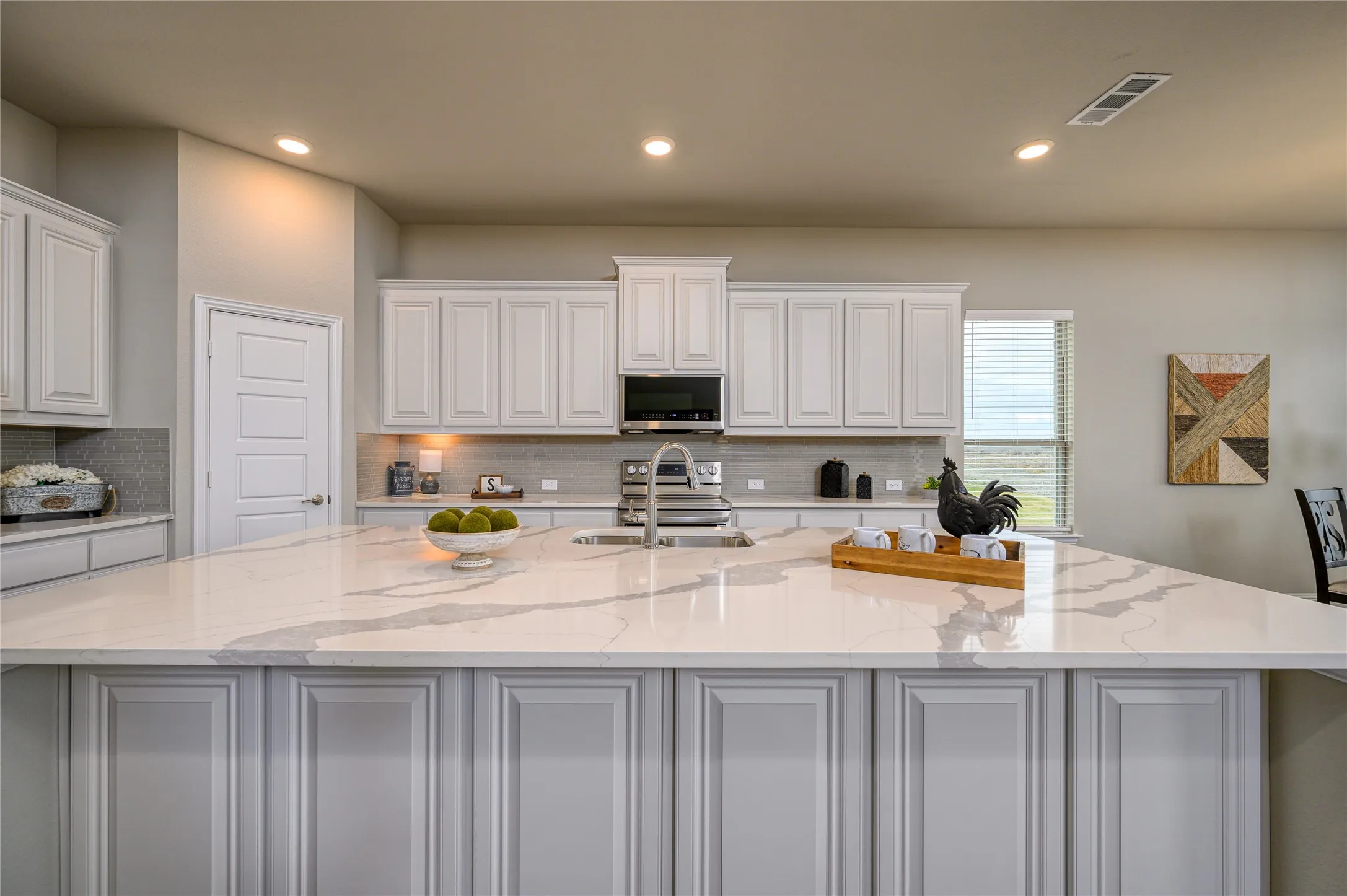Single Family Residence For Sale in Grayson County , 1434 Pecos Street, Van Alstyne, Texas 75495, 5 Bedroom, 5 Bathroom, 3 Garage spaces, 3,825 Sqft, built in 2026, mls#21389789, Real Estate Agent in Van Alstyne, Homes For Sale in Grayson county, Homes For Sale in Van Alstyne, Realtor in Van Alstyne Texas, Real Estate Brokerage Independent Realty Texas, Luminita Cordes Realtor