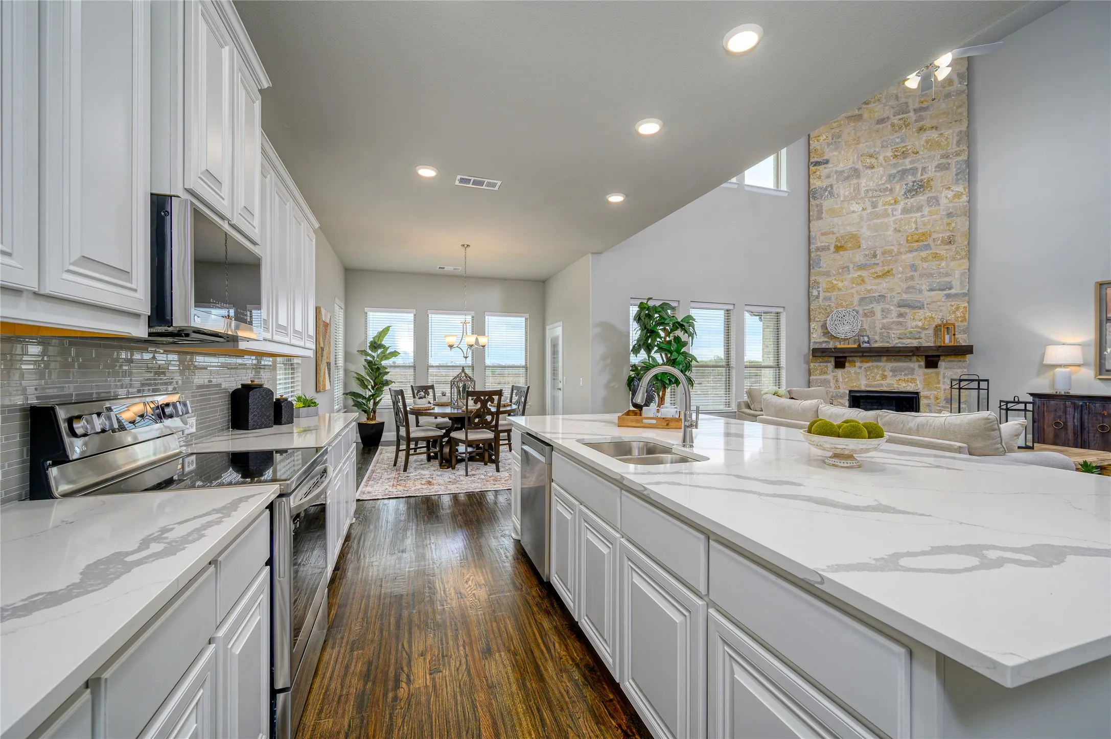 Single Family Residence For Sale in Grayson County , 1434 Pecos Street, Van Alstyne, Texas 75495, 5 Bedroom, 5 Bathroom, 3 Garage spaces, 3,825 Sqft, built in 2026, mls#21389789, Real Estate Agent in Van Alstyne, Homes For Sale in Grayson county, Homes For Sale in Van Alstyne, Realtor in Van Alstyne Texas, Real Estate Brokerage Independent Realty Texas, Luminita Cordes Realtor