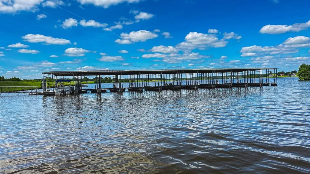 Unimproved Land For Sale in Henderson County , LOT 198 LAGO VISTA Drive, Athens, Texas 75752, 0, 0, Garage spaces, 0 Sqft, built in 0, mls#21364877, Real Estate Agent in Athens, Homes For Sale in Henderson county, Homes For Sale in Athens, Realtor in Athens Texas, Real Estate Brokerage Independent Realty Texas, Luminita Cordes Realtor