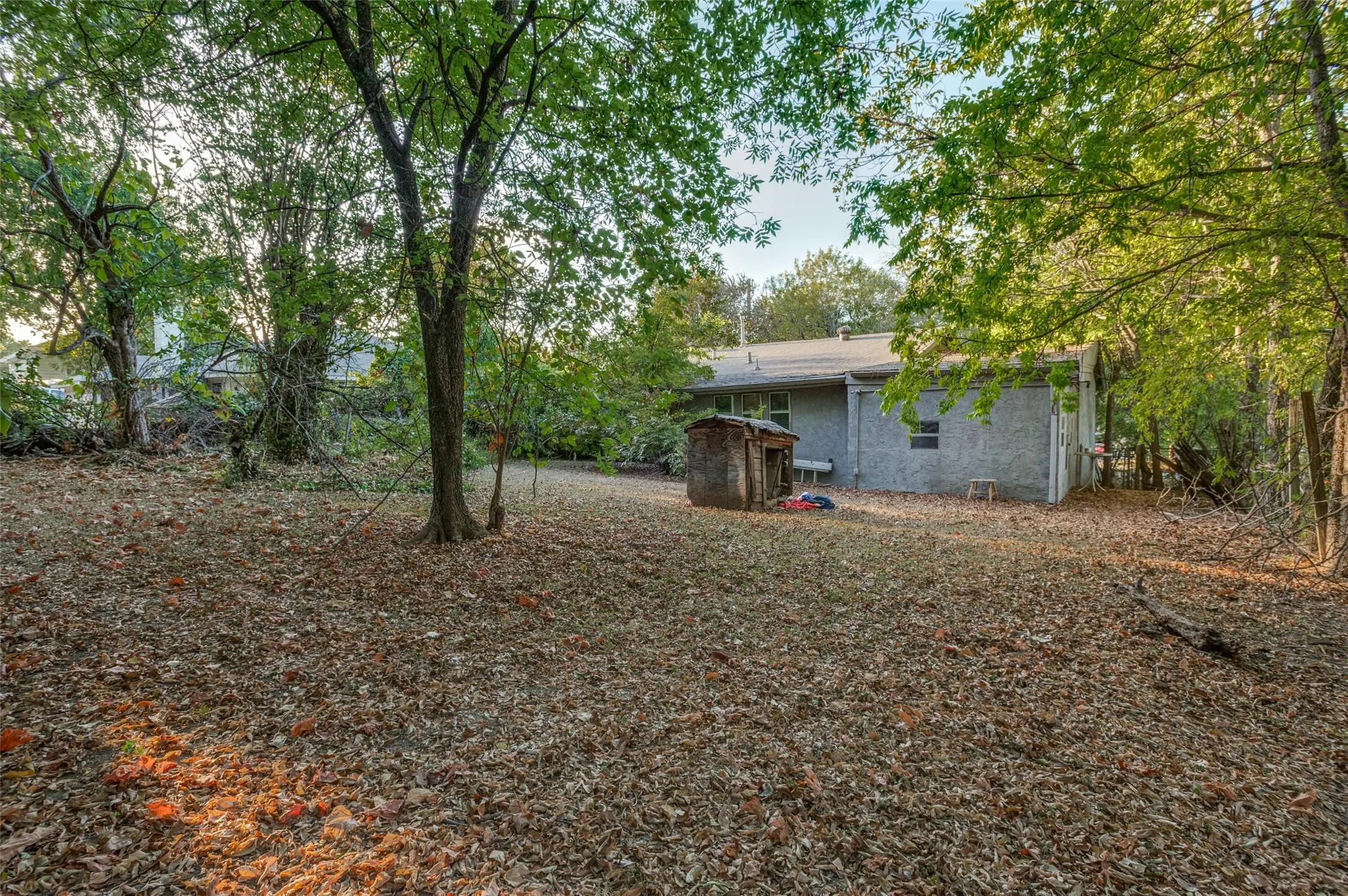 Single Family Residence For Sale in Dallas County , 2860 56th Street, Dallas, Texas 75241, 2 Bedroom, 1 Bathroom, 1 Garage spaces, 1,277 Sqft, built in 1940, mls#21389775, Real Estate Agent in Dallas, Homes For Sale in Dallas county, Homes For Sale in Dallas, Realtor in Dallas Texas, Real Estate Brokerage Independent Realty Texas, Luminita Cordes Realtor