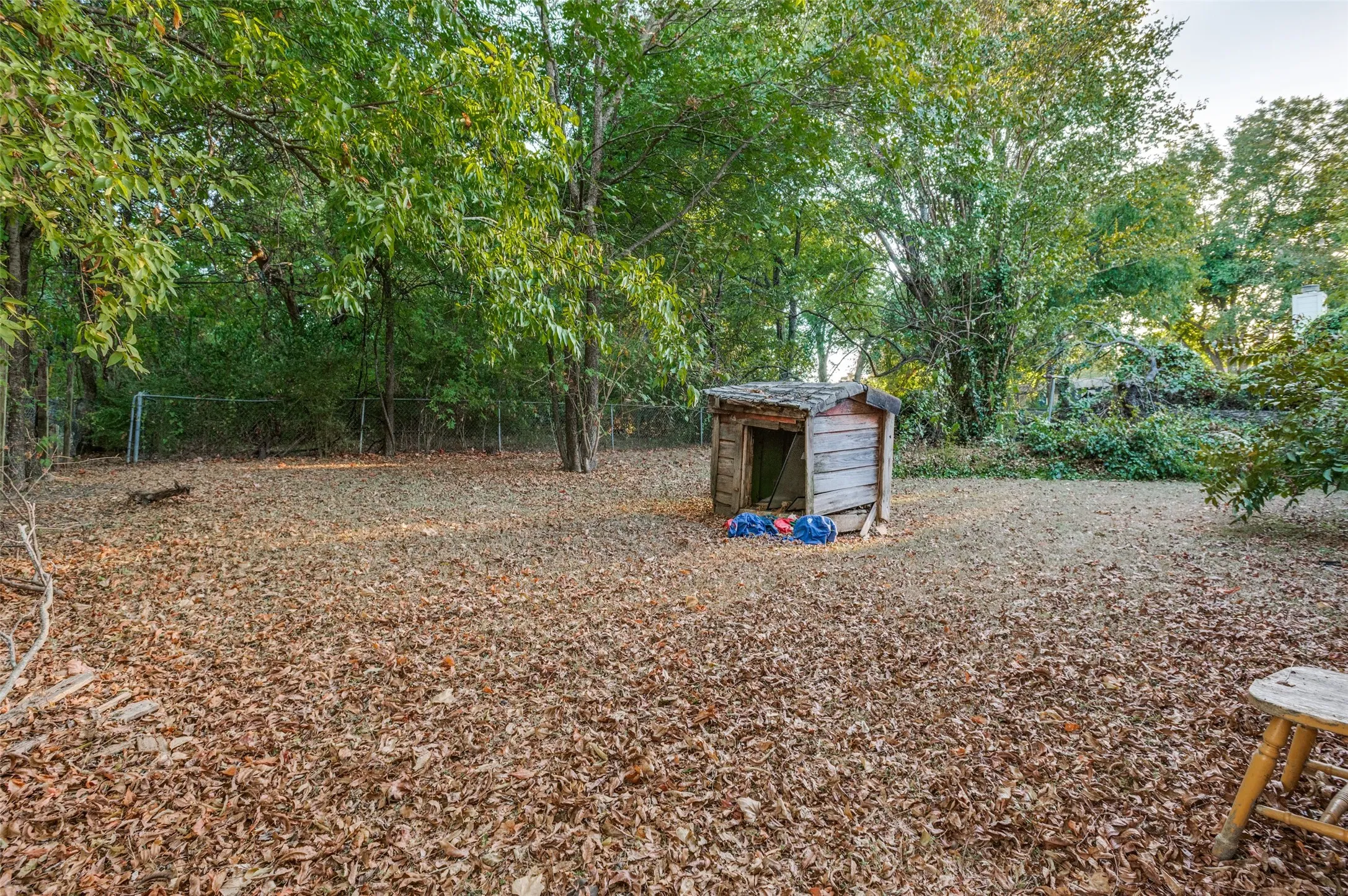 Single Family Residence For Sale in Dallas County , 2860 56th Street, Dallas, Texas 75241, 2 Bedroom, 1 Bathroom, 1 Garage spaces, 1,277 Sqft, built in 1940, mls#21389775, Real Estate Agent in Dallas, Homes For Sale in Dallas county, Homes For Sale in Dallas, Realtor in Dallas Texas, Real Estate Brokerage Independent Realty Texas, Luminita Cordes Realtor