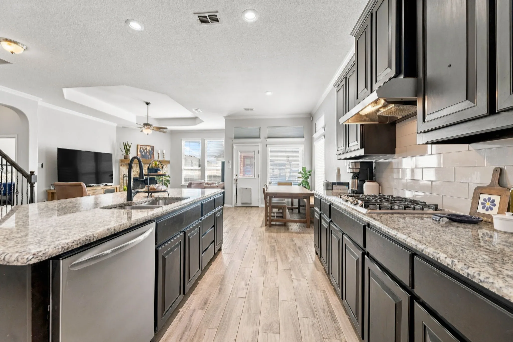 Single Family Residence For Sale in Tarrant County , 9801 Tule Lake Road, Fort Worth, Texas 76177, 4 Bedroom, 3 Bathroom, 2 Garage spaces, 2,752 Sqft, built in 2016, mls#21389782, Real Estate Agent in Fort Worth, Homes For Sale in Tarrant county, Homes For Sale in Fort Worth, Realtor in Fort Worth Texas, Real Estate Brokerage Independent Realty Texas, Luminita Cordes Realtor