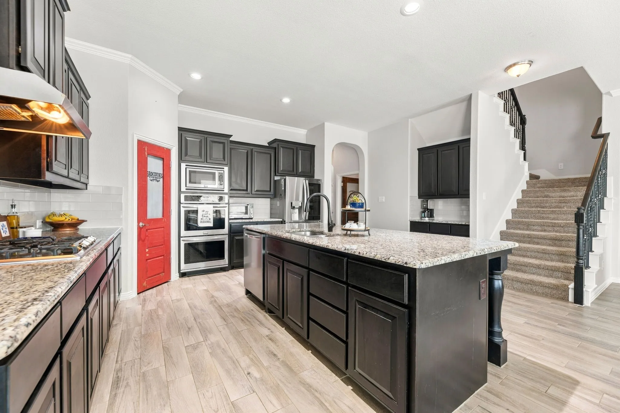 Single Family Residence For Sale in Tarrant County , 9801 Tule Lake Road, Fort Worth, Texas 76177, 4 Bedroom, 3 Bathroom, 2 Garage spaces, 2,752 Sqft, built in 2016, mls#21389782, Real Estate Agent in Fort Worth, Homes For Sale in Tarrant county, Homes For Sale in Fort Worth, Realtor in Fort Worth Texas, Real Estate Brokerage Independent Realty Texas, Luminita Cordes Realtor