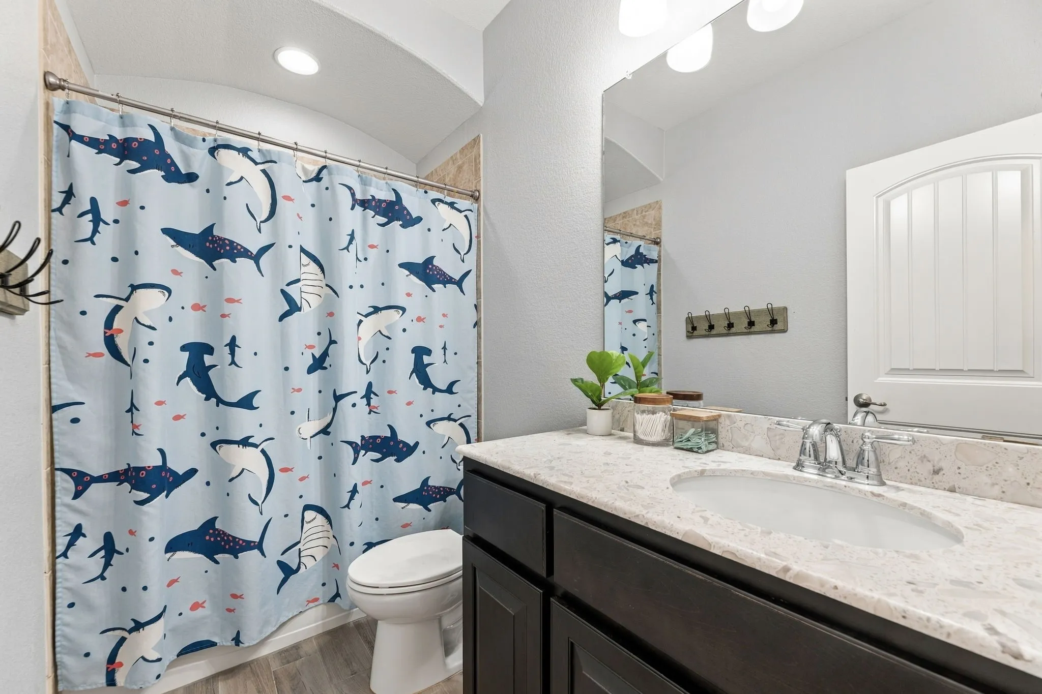 Single Family Residence For Sale in Tarrant County , 9801 Tule Lake Road, Fort Worth, Texas 76177, 4 Bedroom, 3 Bathroom, 2 Garage spaces, 2,752 Sqft, built in 2016, mls#21389782, Real Estate Agent in Fort Worth, Homes For Sale in Tarrant county, Homes For Sale in Fort Worth, Realtor in Fort Worth Texas, Real Estate Brokerage Independent Realty Texas, Luminita Cordes Realtor