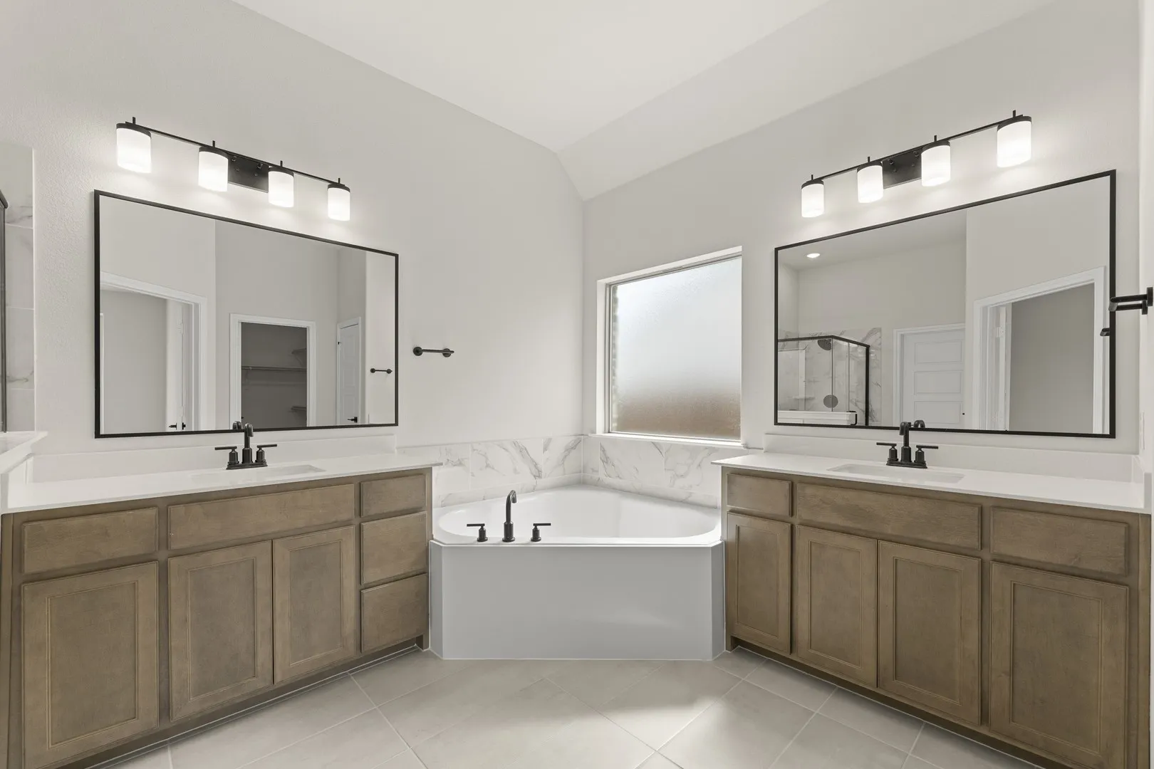 DFW-Lovers Landing-Concept 2370-217 Harmony Avenue-Bath-Risewell Homes