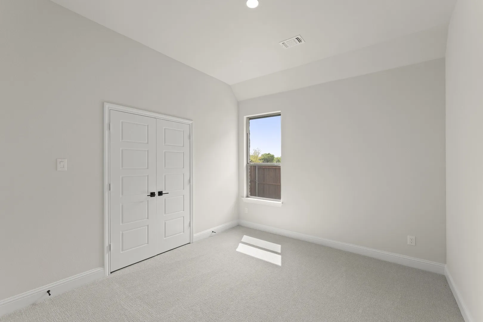 DFW-Lovers Landing-Concept 2370-217 Harmony Avenue-Bed 3-Risewell Homes
