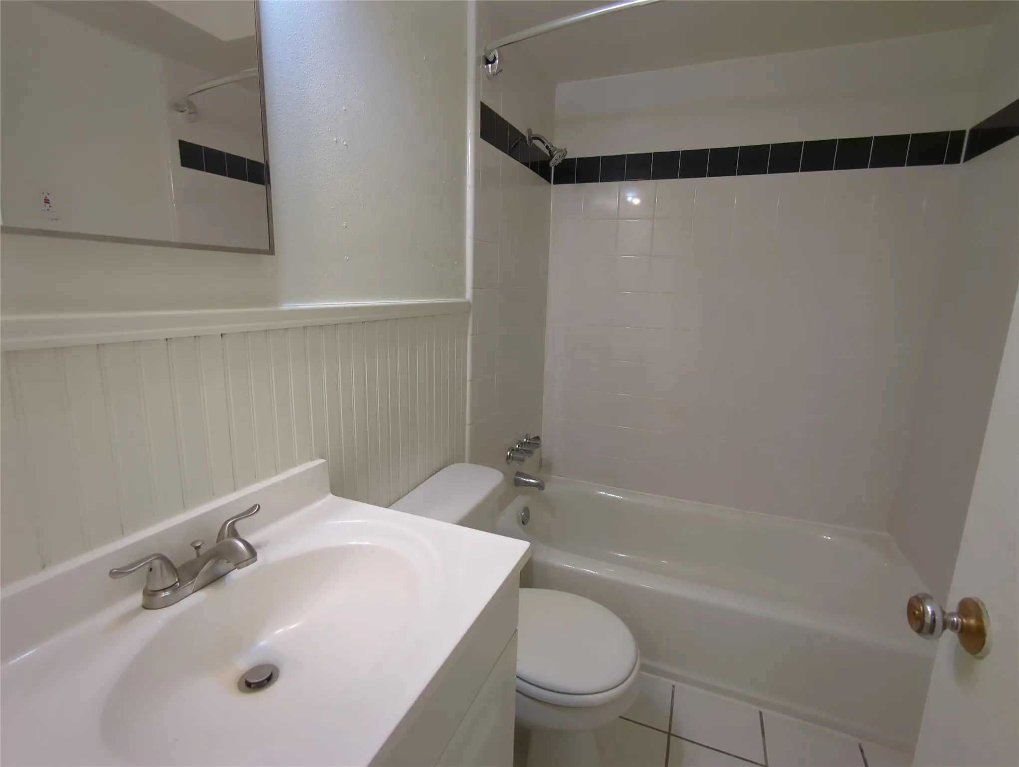 Apartment For Rent in Dallas County , 5730 Martel Avenue 108, Dallas, Texas 75206, 2 Bedroom, 2 Bathroom, Garage spaces, 1,050 Sqft, built in 1962, mls#21389812, Real Estate Agent in Dallas, Homes For Rent in Dallas county, Homes For Rent in Dallas, Realtor in Dallas Texas, Real Estate Brokerage Independent Realty Texas, Luminita Cordes Realtor