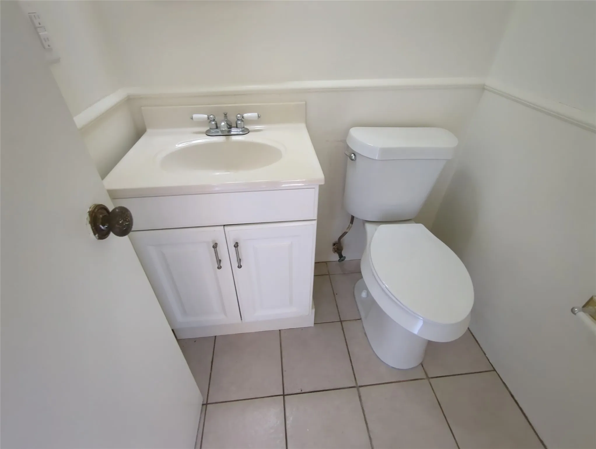 Apartment For Rent in Dallas County , 5730 Martel Avenue 108, Dallas, Texas 75206, 2 Bedroom, 2 Bathroom, Garage spaces, 1,050 Sqft, built in 1962, mls#21389812, Real Estate Agent in Dallas, Homes For Rent in Dallas county, Homes For Rent in Dallas, Realtor in Dallas Texas, Real Estate Brokerage Independent Realty Texas, Luminita Cordes Realtor