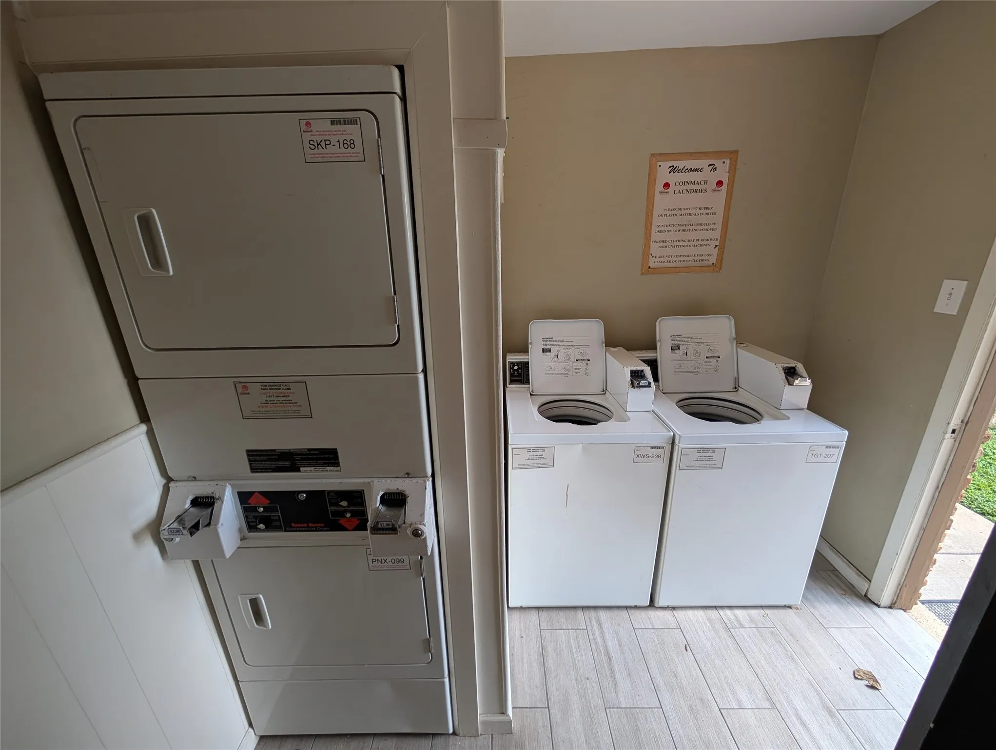 Apartment For Rent in Dallas County , 5730 Martel Avenue 108, Dallas, Texas 75206, 2 Bedroom, 2 Bathroom, Garage spaces, 1,050 Sqft, built in 1962, mls#21389812, Real Estate Agent in Dallas, Homes For Rent in Dallas county, Homes For Rent in Dallas, Realtor in Dallas Texas, Real Estate Brokerage Independent Realty Texas, Luminita Cordes Realtor