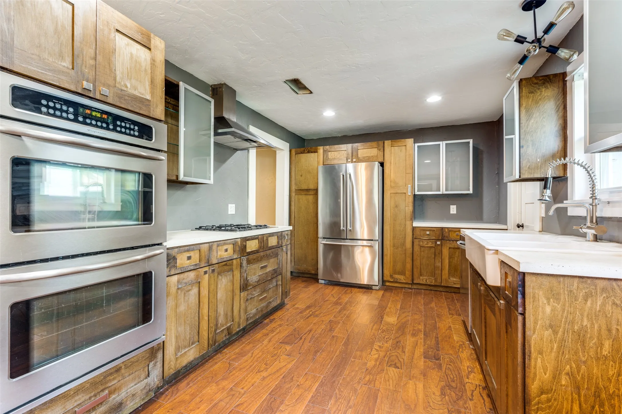 Single Family Residence For Rent in Collin County , 3108 Rockbrook Drive, Plano, Texas 75074, 4 Bedroom, 3 Bathroom, 2 Garage spaces, 2,581 Sqft, built in 1971, mls#21389814, Real Estate Agent in Plano, Homes For Rent in Collin county, Homes For Rent in Plano, Realtor in Plano Texas, Real Estate Brokerage Independent Realty Texas, Luminita Cordes Realtor