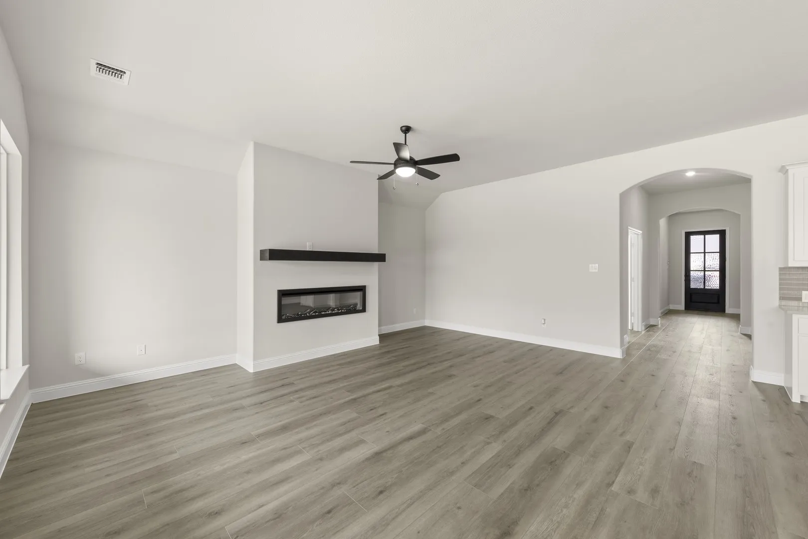 DFW-Lovers Landing-Concept 2464-219 Harmony Avenue-Family 3-Risewell Homes