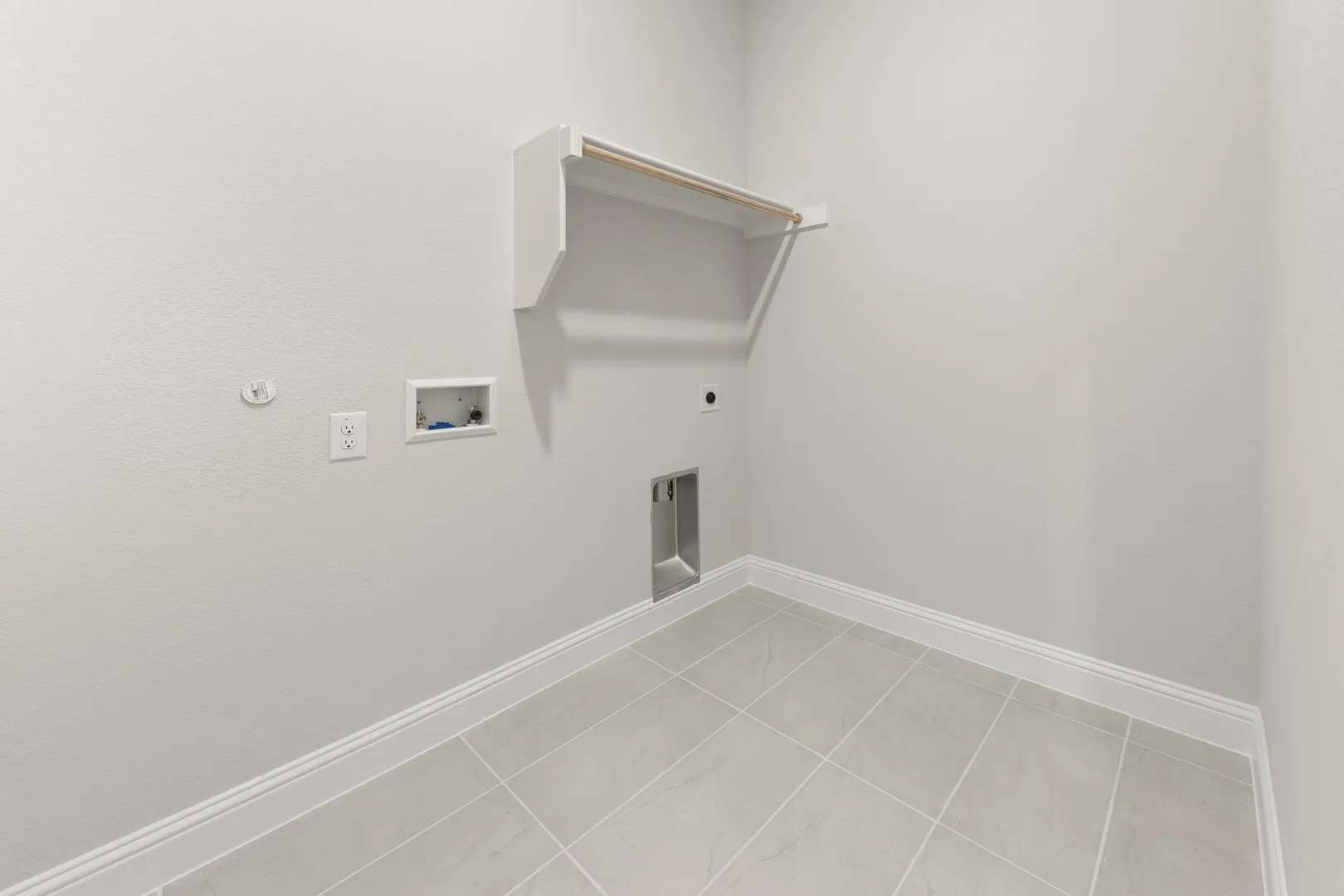 DFW-Lovers Landing-Concept 2464-219 Harmony Avenue-Utility-Risewell Homes