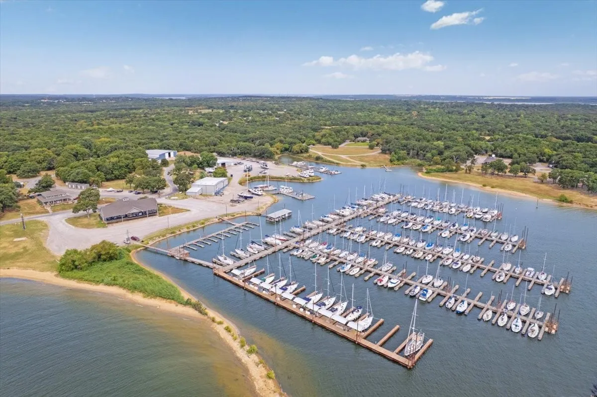 Nearby Cedar Mills Marina & Resort