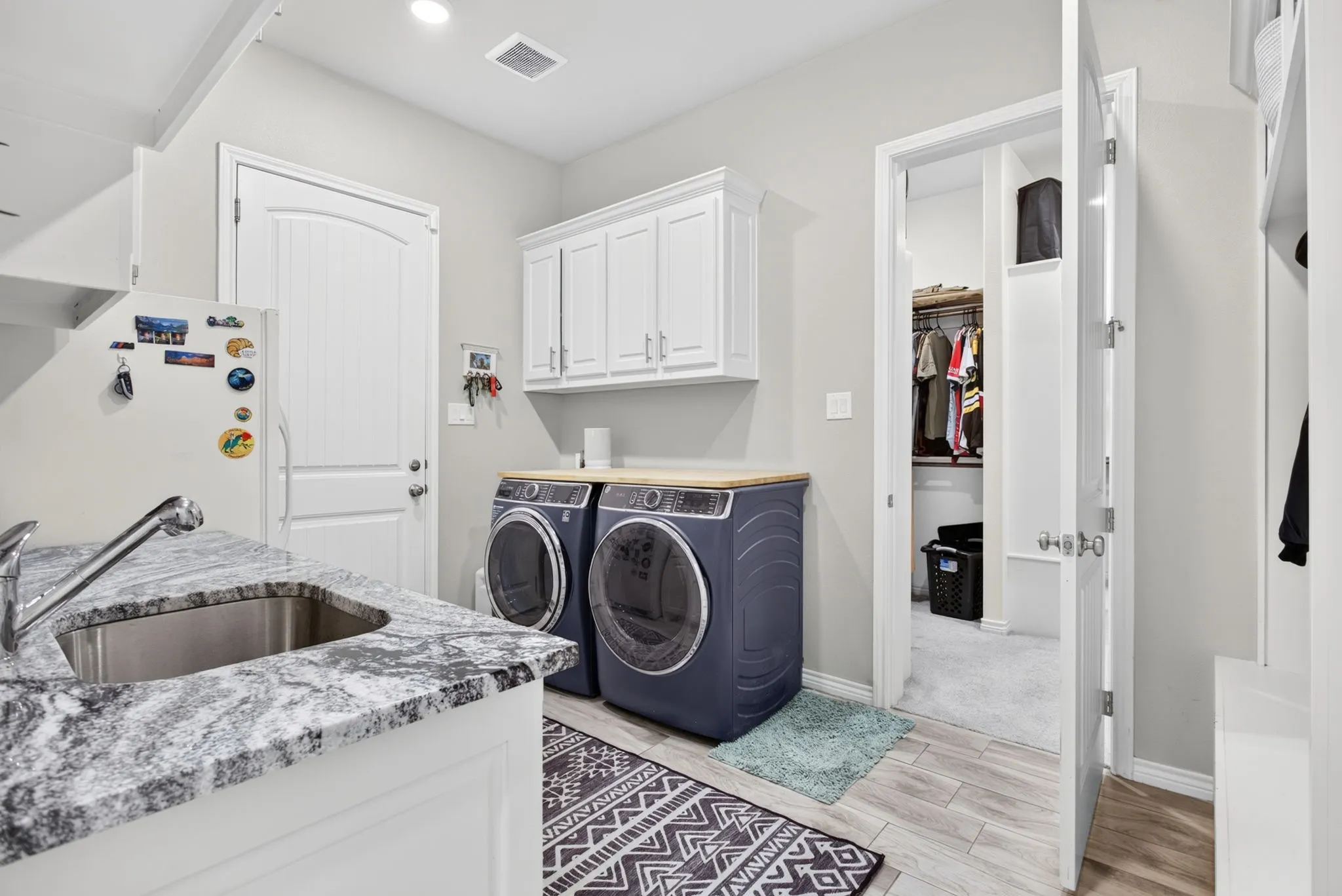 Single Family Residence For Sale in Hood County , 133 Helton Drive, Granbury, Texas 76049, 4 Bedroom, 3 Bathroom, 3 Garage spaces, 2,981 Sqft, built in 2022, mls#21389125, Real Estate Agent in Granbury, Homes For Sale in Hood county, Homes For Sale in Granbury, Realtor in Granbury Texas, Real Estate Brokerage Independent Realty Texas, Luminita Cordes Realtor