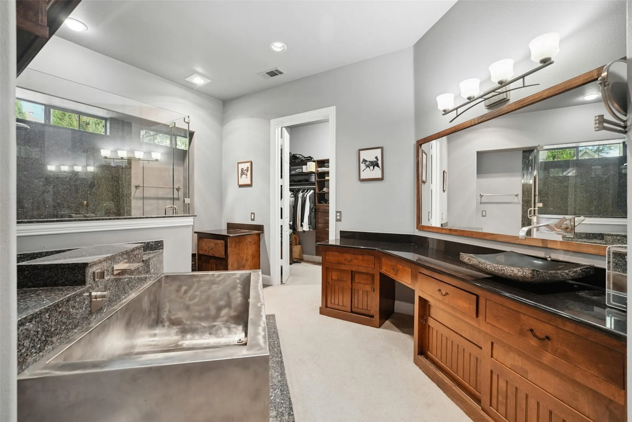Single Family Residence For Sale in Dallas County , 8319 Midway Road, Dallas, Texas 75209, 5 Bedroom, 6 Bathroom, 2 Garage spaces, 5,237 Sqft, built in 2005, mls#21389811, Real Estate Agent in Dallas, Homes For Sale in Dallas county, Homes For Sale in Dallas, Realtor in Dallas Texas, Real Estate Brokerage Independent Realty Texas, Luminita Cordes Realtor
