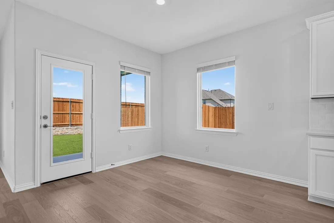 2636 Glacier Road ~ Ready Now