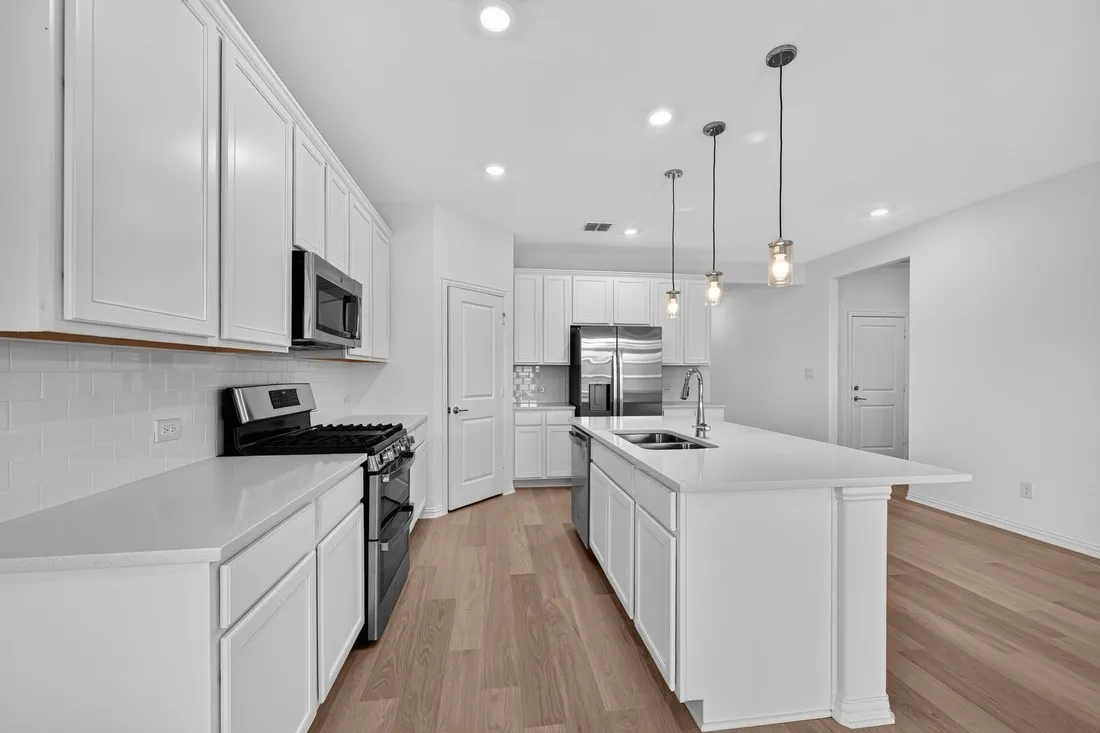 2636 Glacier Road ~ Ready Now
