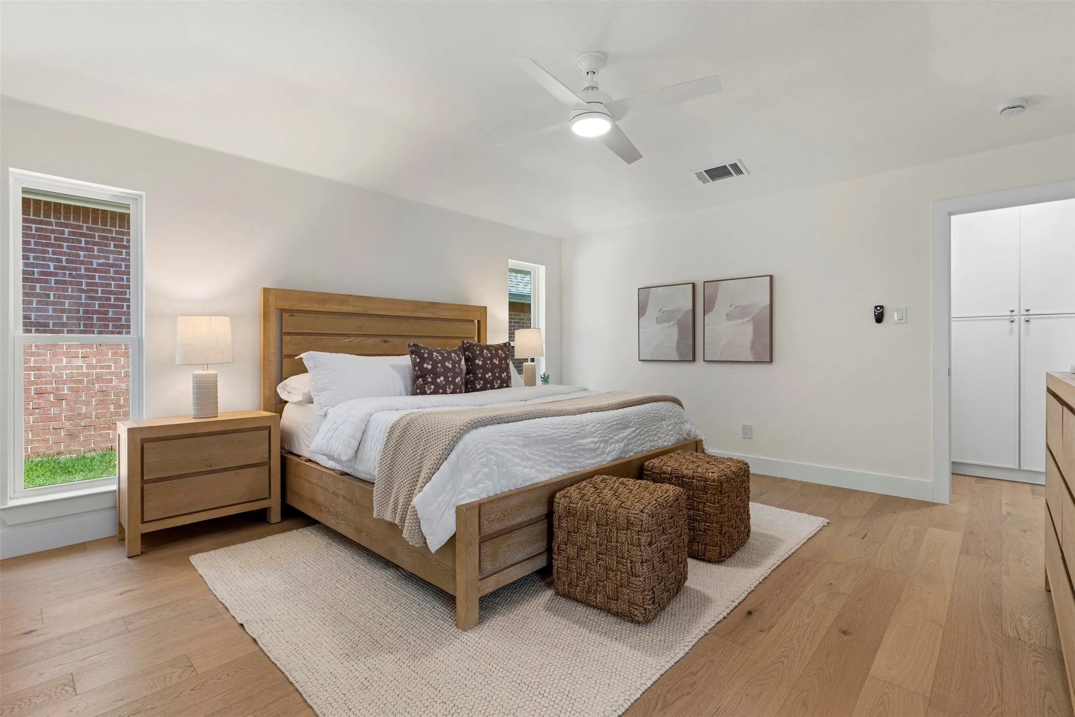 Single Family Residence For Sale in Collin County , 6427 Mimms Drive, Dallas, Texas 75252, 4 Bedroom, 3 Bathroom, 2 Garage spaces, 2,459 Sqft, built in 1981, mls#21389331, Real Estate Agent in Dallas, Homes For Sale in Collin county, Homes For Sale in Dallas, Realtor in Dallas Texas, Real Estate Brokerage Independent Realty Texas, Luminita Cordes Realtor