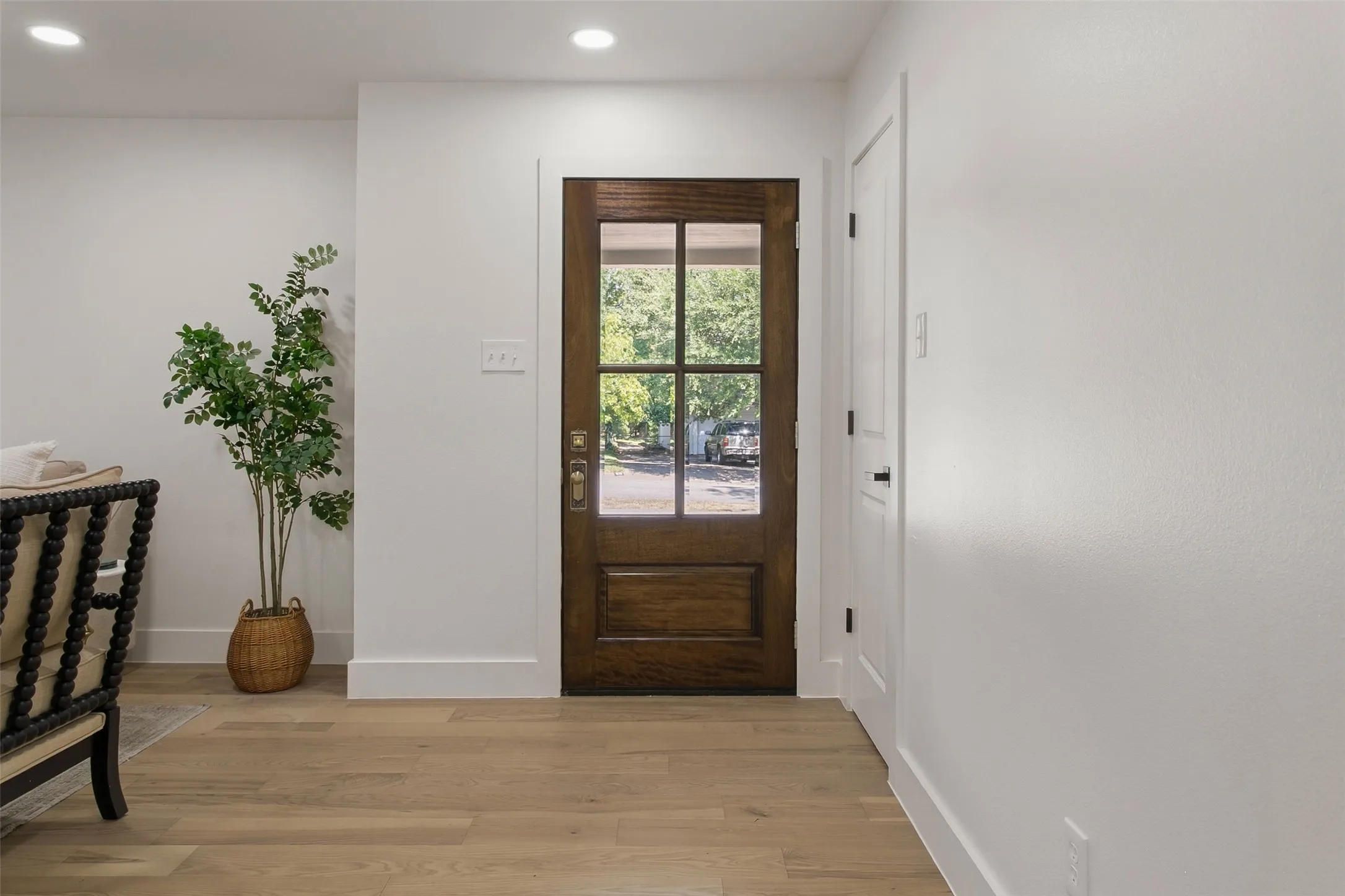 Single Family Residence For Sale in Tarrant County , 4124 Shannon Drive, Fort Worth, Texas 76116, 3 Bedroom, 2 Bathroom, 2 Garage spaces, 2,175 Sqft, built in 1955, mls#21389824, Real Estate Agent in Fort Worth, Homes For Sale in Tarrant county, Homes For Sale in Fort Worth, Realtor in Fort Worth Texas, Real Estate Brokerage Independent Realty Texas, Luminita Cordes Realtor