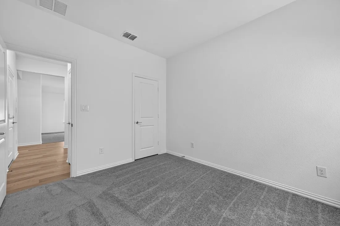 2633 Glacier Road ~ Ready Now
