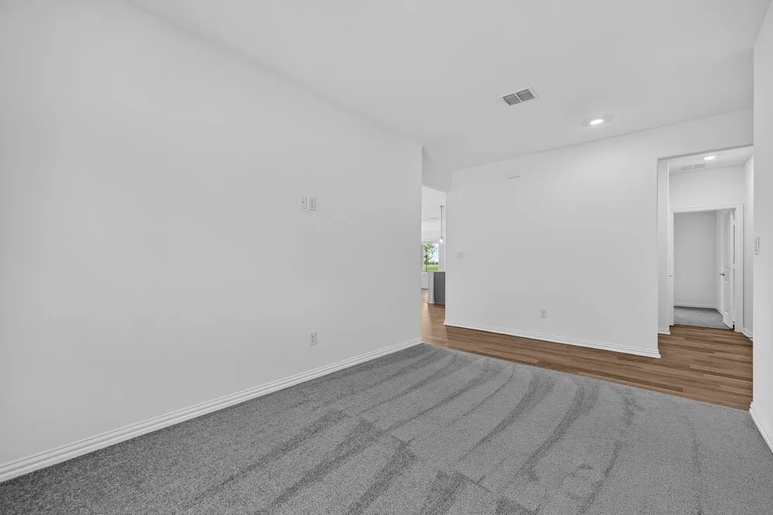 2633 Glacier Road ~ Ready Now