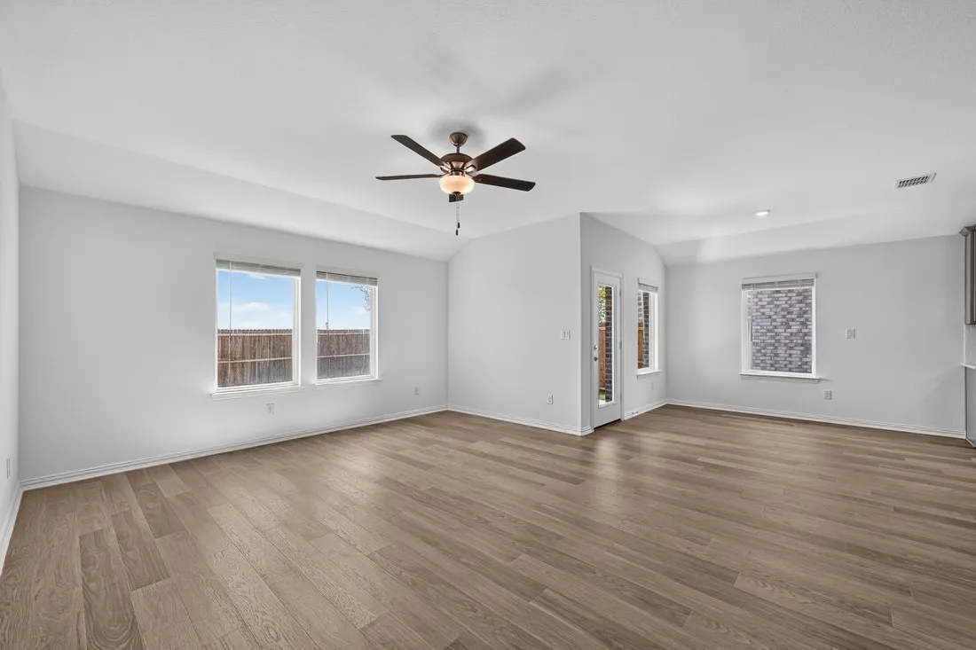 2633 Glacier Road ~ Ready Now